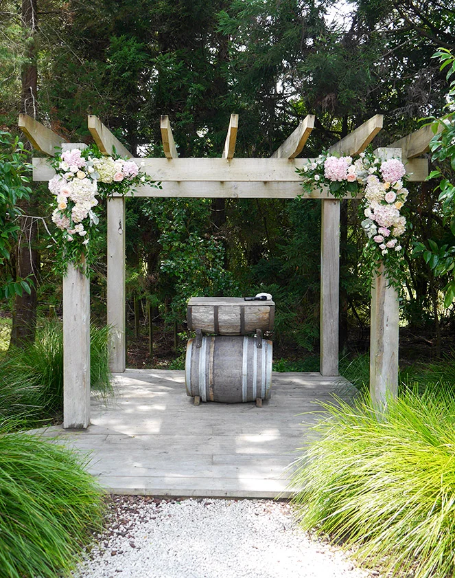 wedding-arch-flowers-auckland-kumeu-valley.jpg