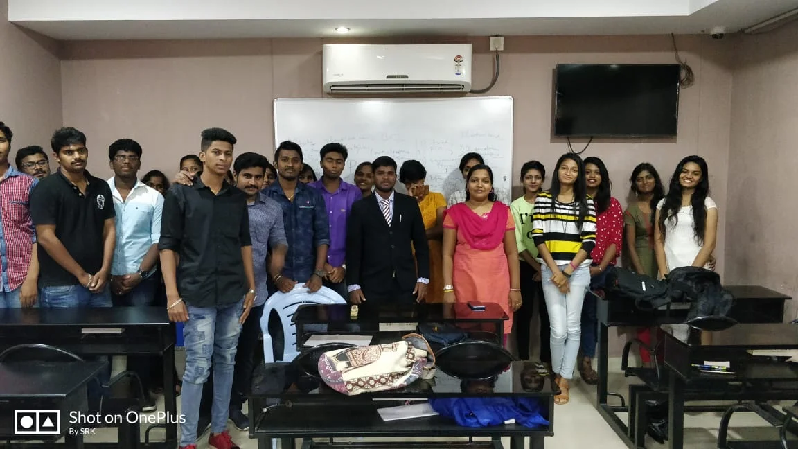 A Special Lecture about law of sea.