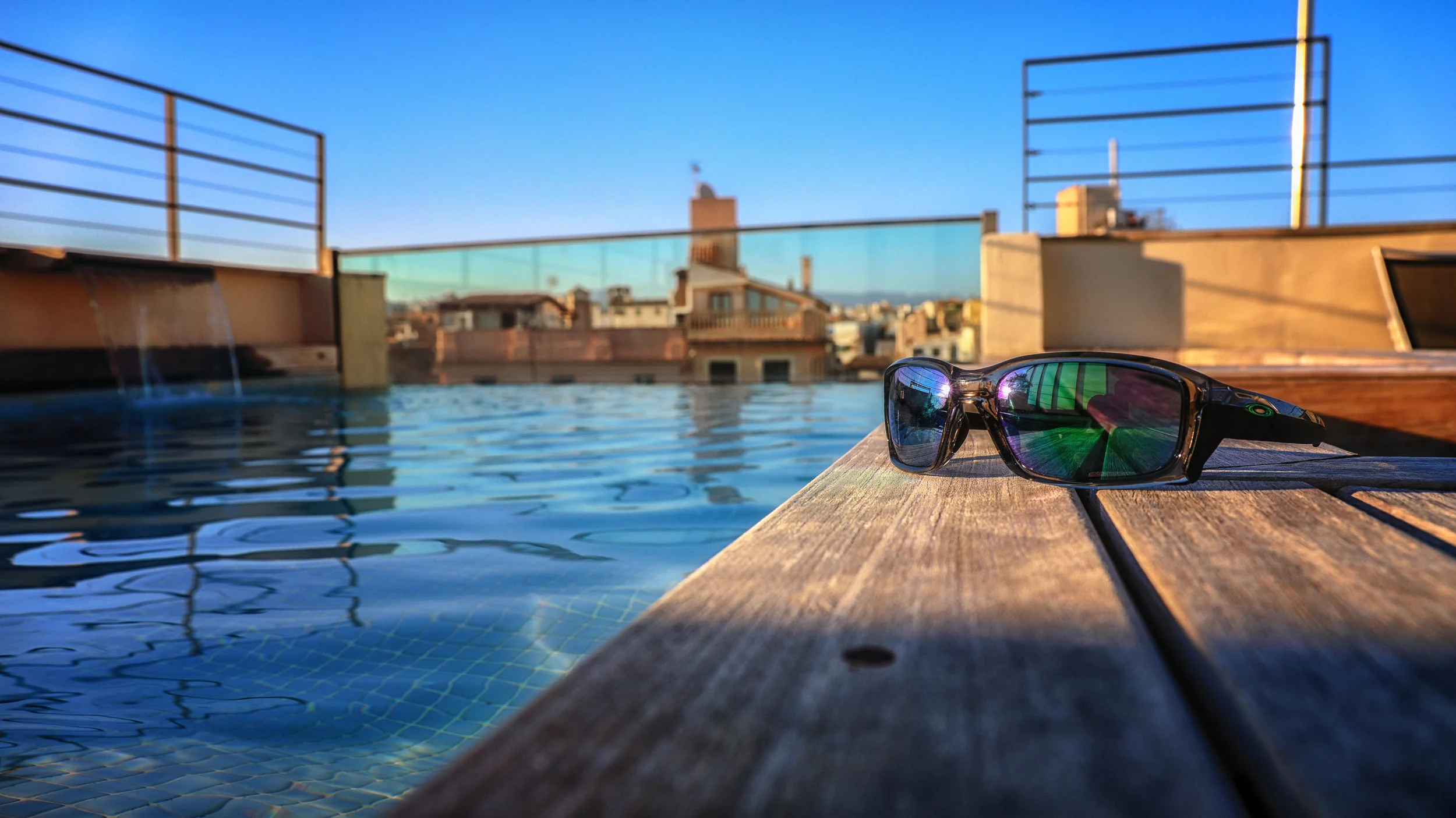 Roof Pool, Hotel Tres