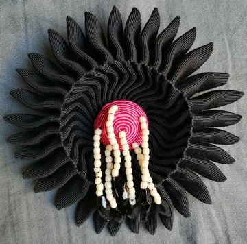 12cm_black_magenta_beaded.jpg