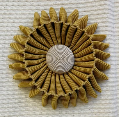 8cm_gold_ivory.jpg