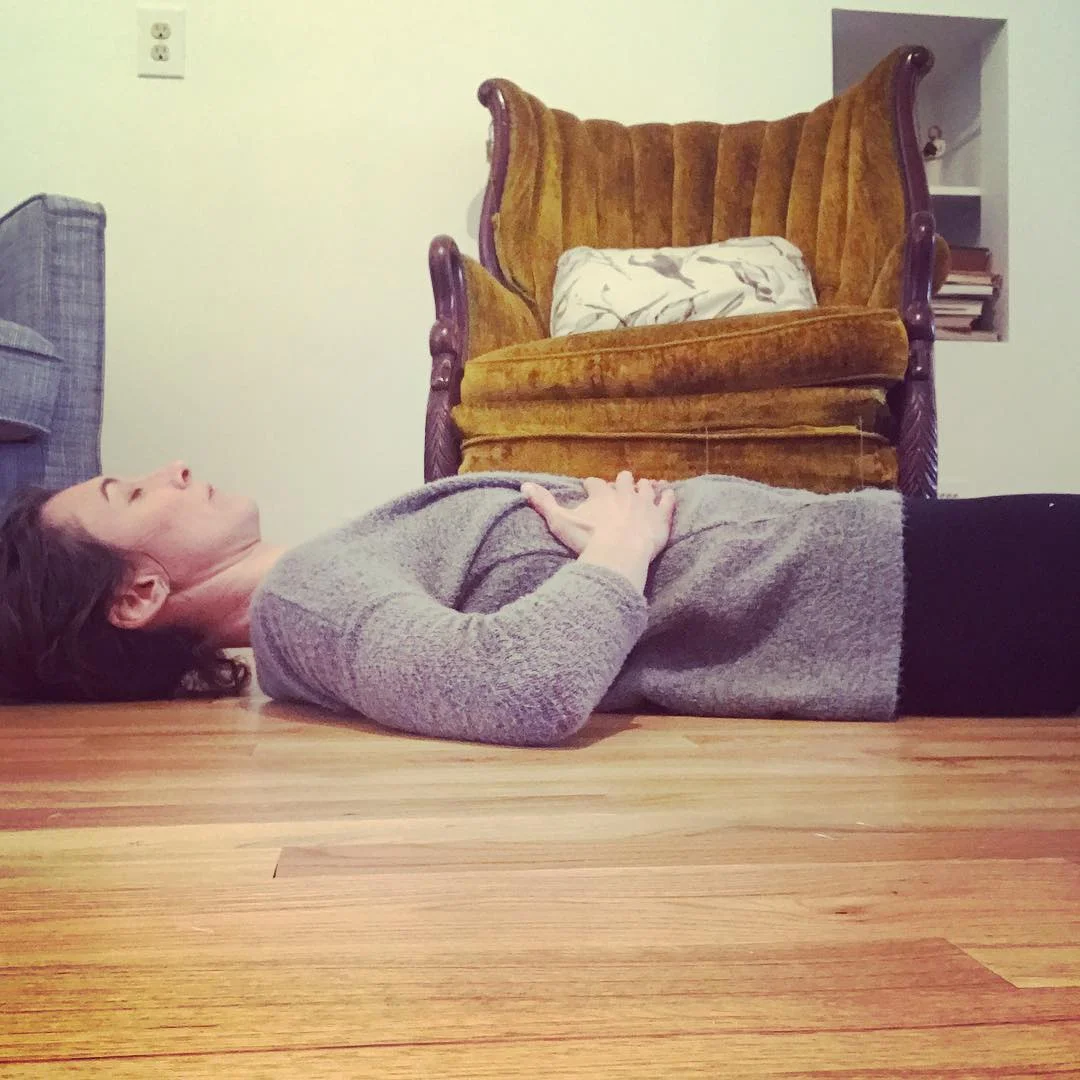 A healthy gut, efficient metabolism, managed stress, overhead mobility, pain-free back and a pelvic floor that coordinates well, are all connected to our breath. ## SOOOOO many of us (especially mamas) are in the habit of shallow chest breathing. ## Consequently our rib cages are stuck in an open state so they don’t really expand or contract. Our shoulder mobility is jacked up, our bellies are tense, our guts are pissed and our pelvic floors have no idea what they are doing. ## We have to be able to take nice full breaths and exhales. The pelvic floor should gently relax with inhales and contract/lift as we exhale. The belly should be soft. The rib cage should expand to the side like an umbrella. ## We use our breath to nourish our organs, relax our bowles, and improve digestion. Elimination struggles improve when an individual begins to practice a deeper more intentional breathing habit. The pelvic floor relaxes and contracts as necessary (also improving elimination) and so we begin to feel less tension in our chest, bellies, bowels and womb. ## As the ribcage moves more freely, with practice and some training, overhead and thoracic mobility will improve MUCH faster. We will be able to relax more fully and we can become stronger, because our bodies will be better aligned for heavy lifting and movement. ## Mobility work, strength training, pelvic floor pt and all the probiotics in the world will only be able to change so much if you don’t devote some time to mastering your breath.