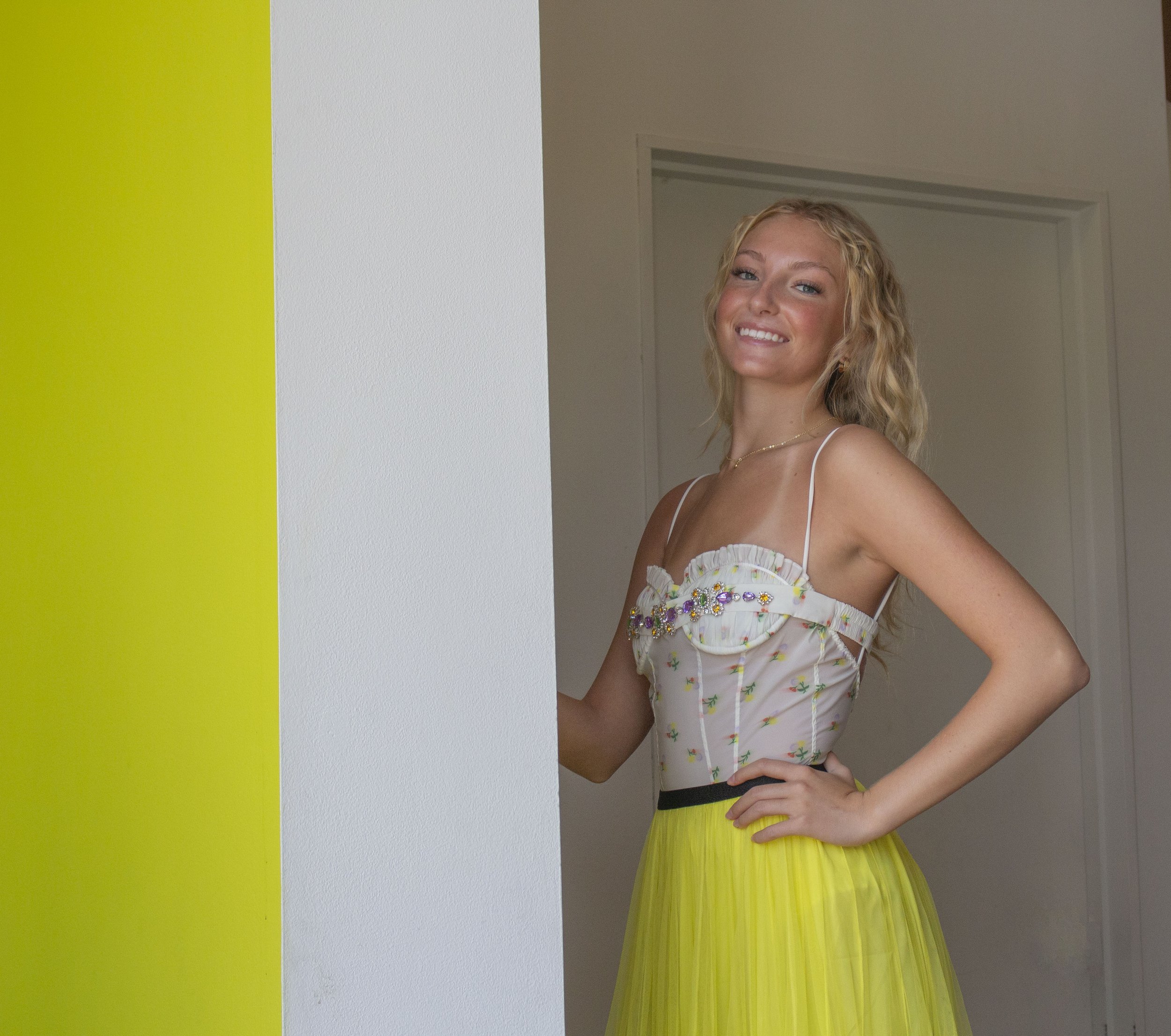 yelow strap top 1.jpg