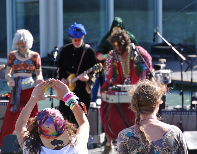GDA danced under the Sun on The Modern stage - Photo Credit: Prewitt Scott-Jackson