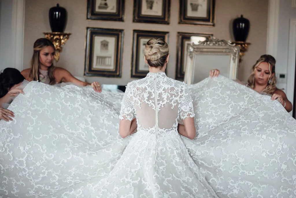 FINDING THE BEST BRIDAL HAIRSTYLE