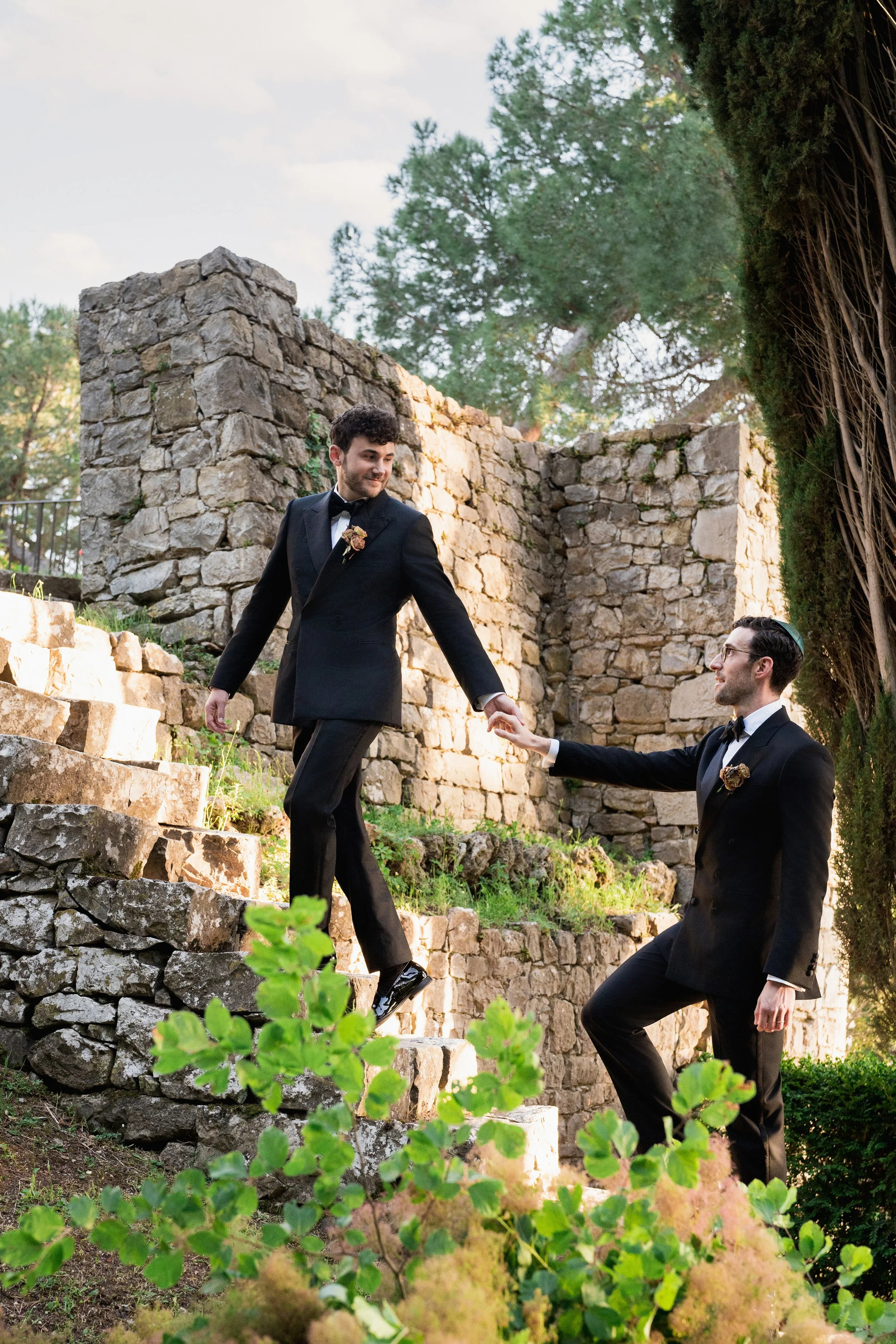 A CELEBRATION OF LOVE: INSIDE NYC GROOMS’ LUXURY WEDDING AT ITALY’S ICONIC ROSEWOOD CASTIGLION DEL BOSCO