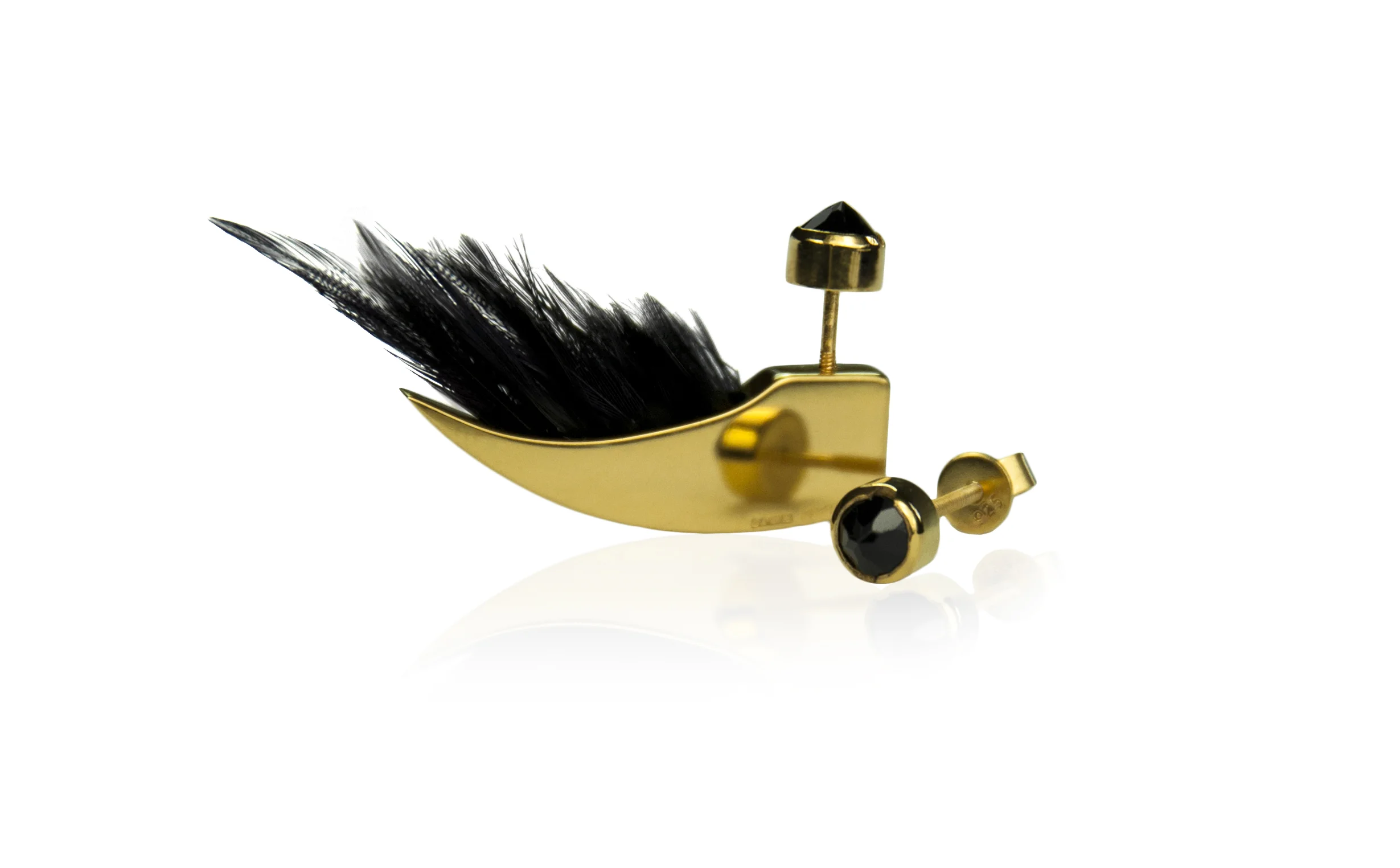 mohawk and stud goldi.jpg