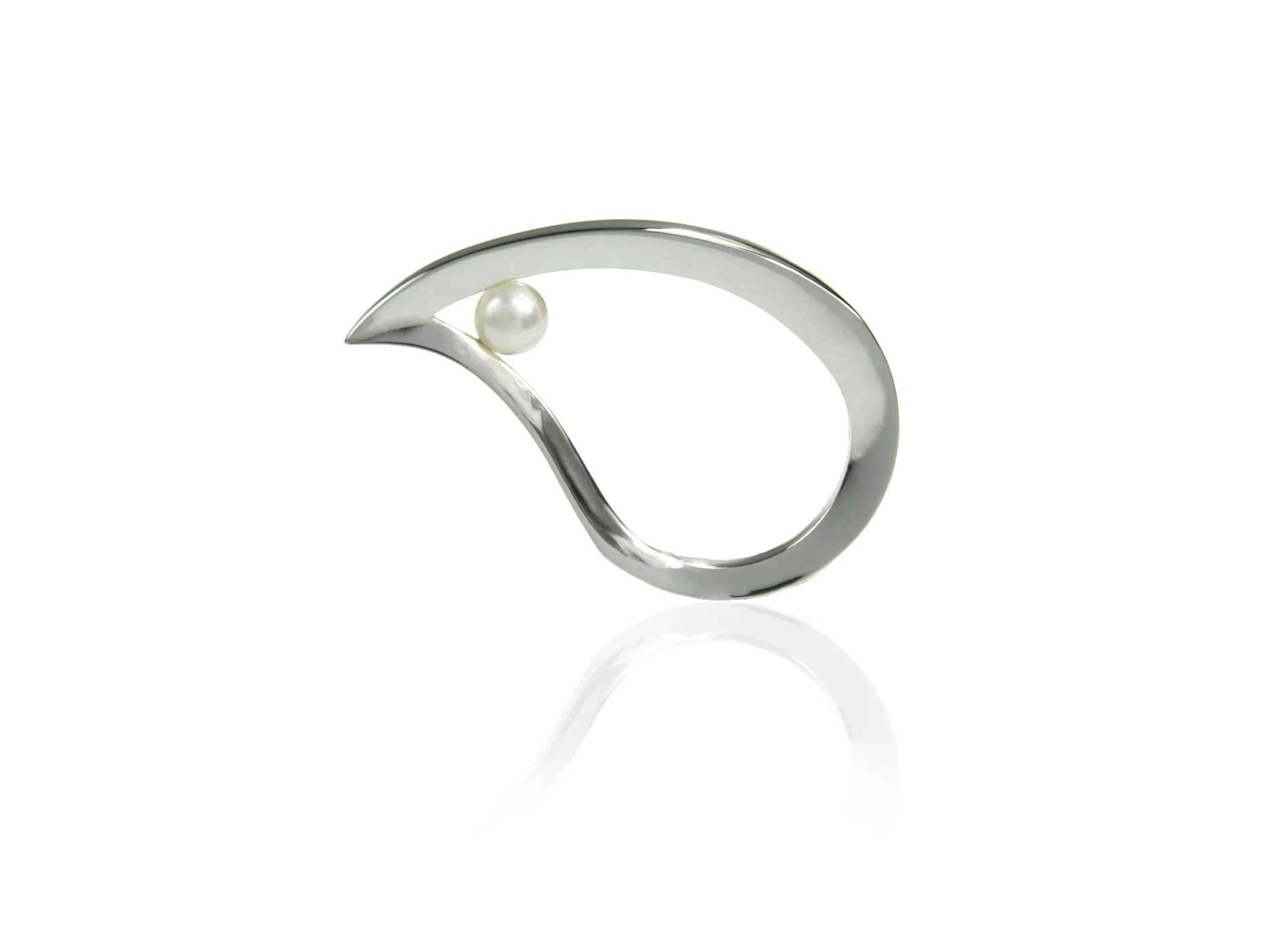 pushed teardrop pearl silver 1.jpg