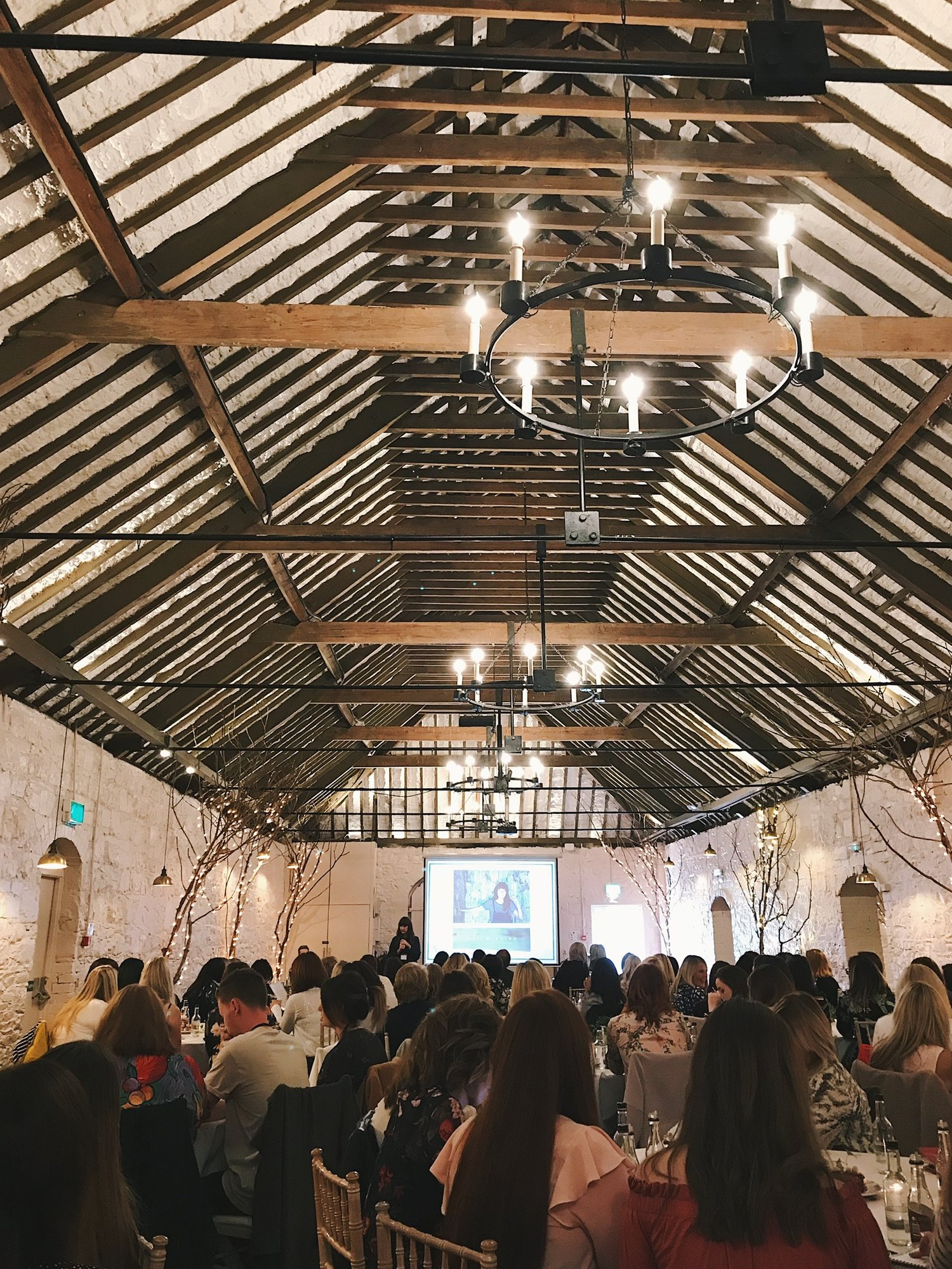 That sure is a big room full of bloggers! Photo credit to the beautiful @mylittleduke