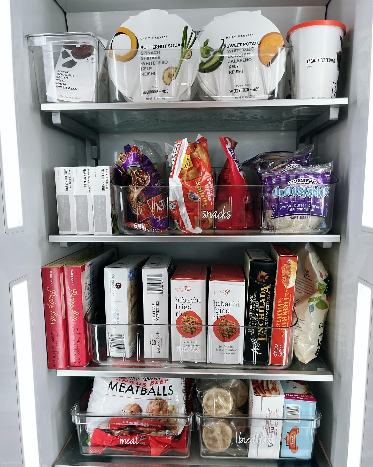 Summer schedules can be unpredictable. Keeping your favorite quick and easy meals stocked up is key! 

These @youcopia divided freezer bins are a favorite for stand up freezers.