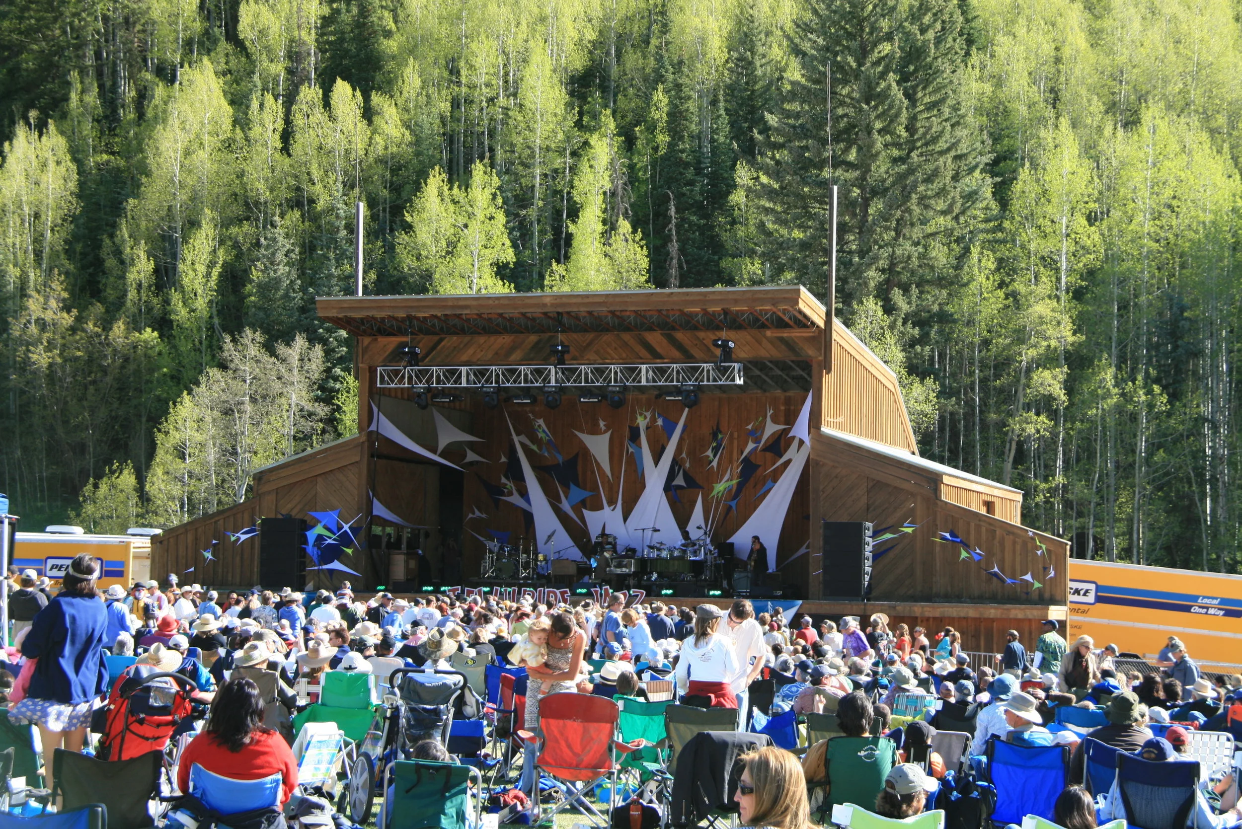 V. Doser-Main Stage 08.JPG