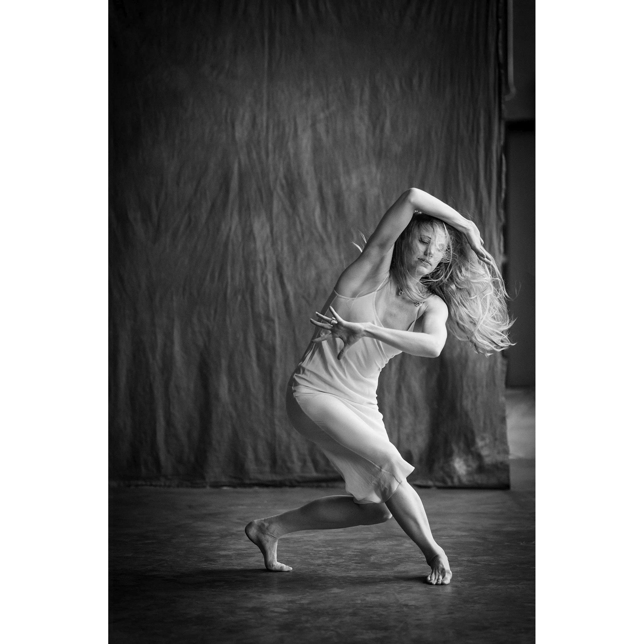 MM loni dance 1322915-Edit copy 3.jpg