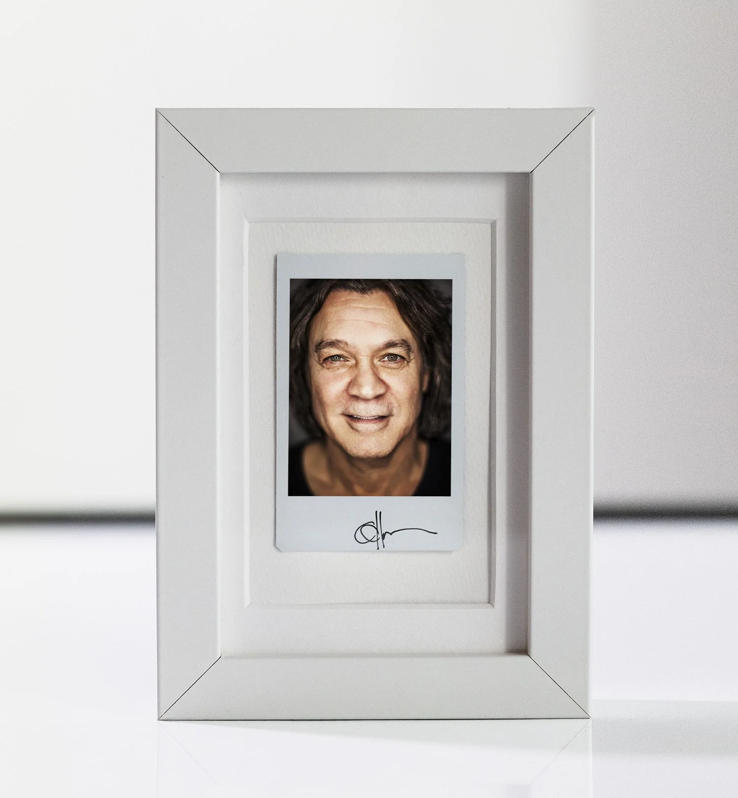 white frame straight on copy master dont fuck up copy 2.jpg