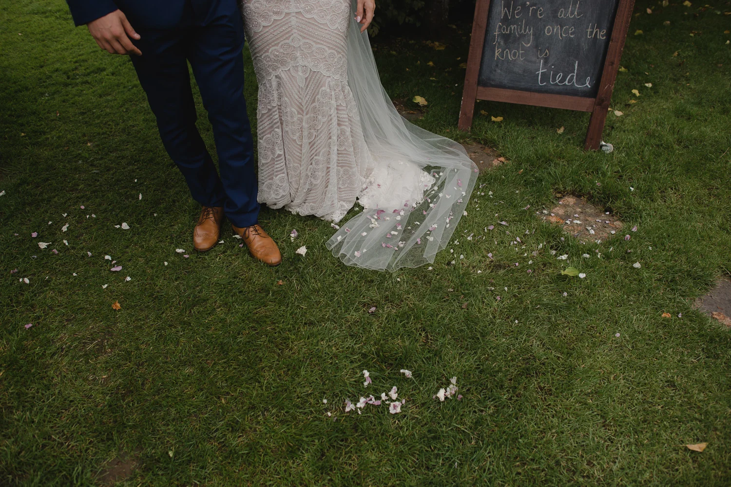 larchfield-estate-wedding-photographer-nothern-ireland-98.jpg