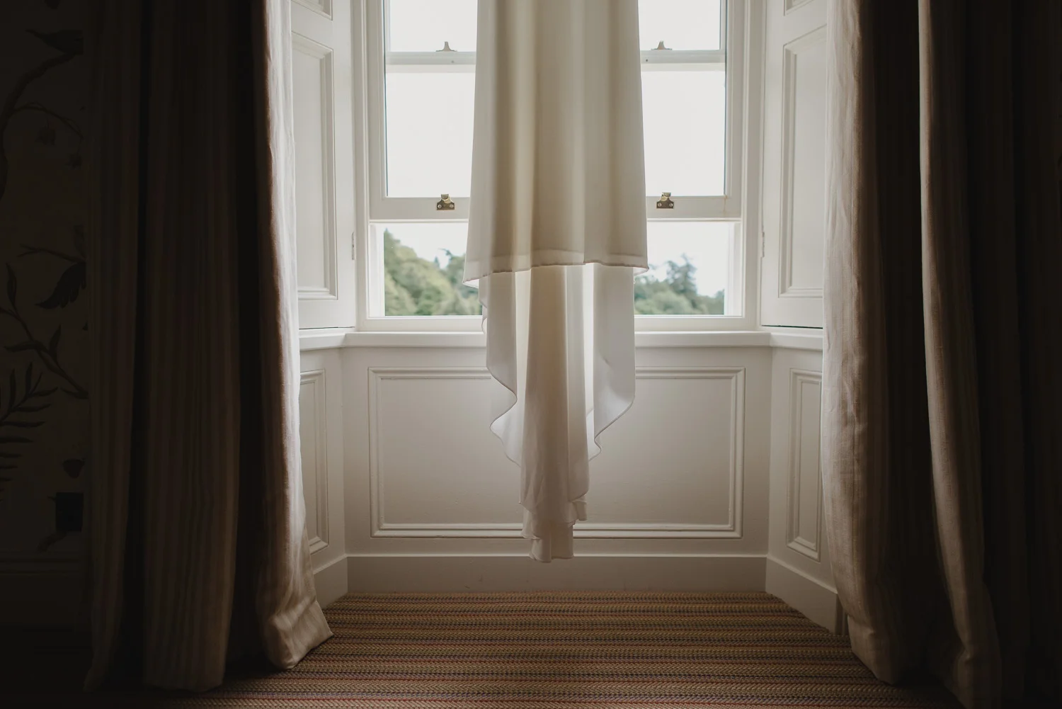 Virginia-park-lodge-Ireland-wedding-photographer-8.jpg