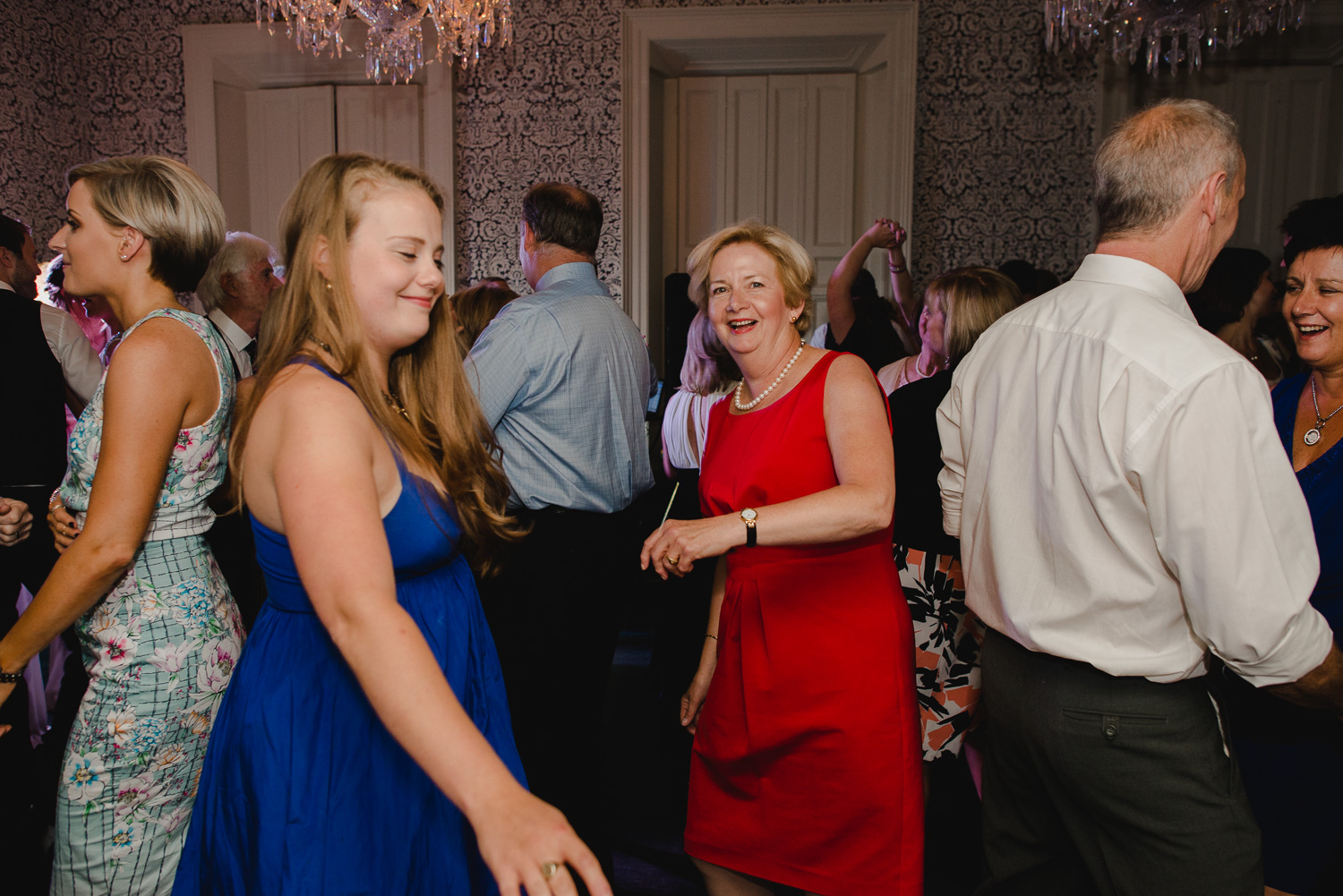 Virginia-park-lodge-Ireland-wedding-photographer-110.jpg