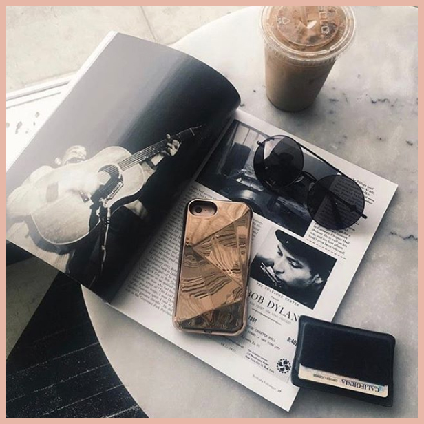 Currently on the look-out for some new sunglasses for spring. Kinda digging these circle frames. ( image via )