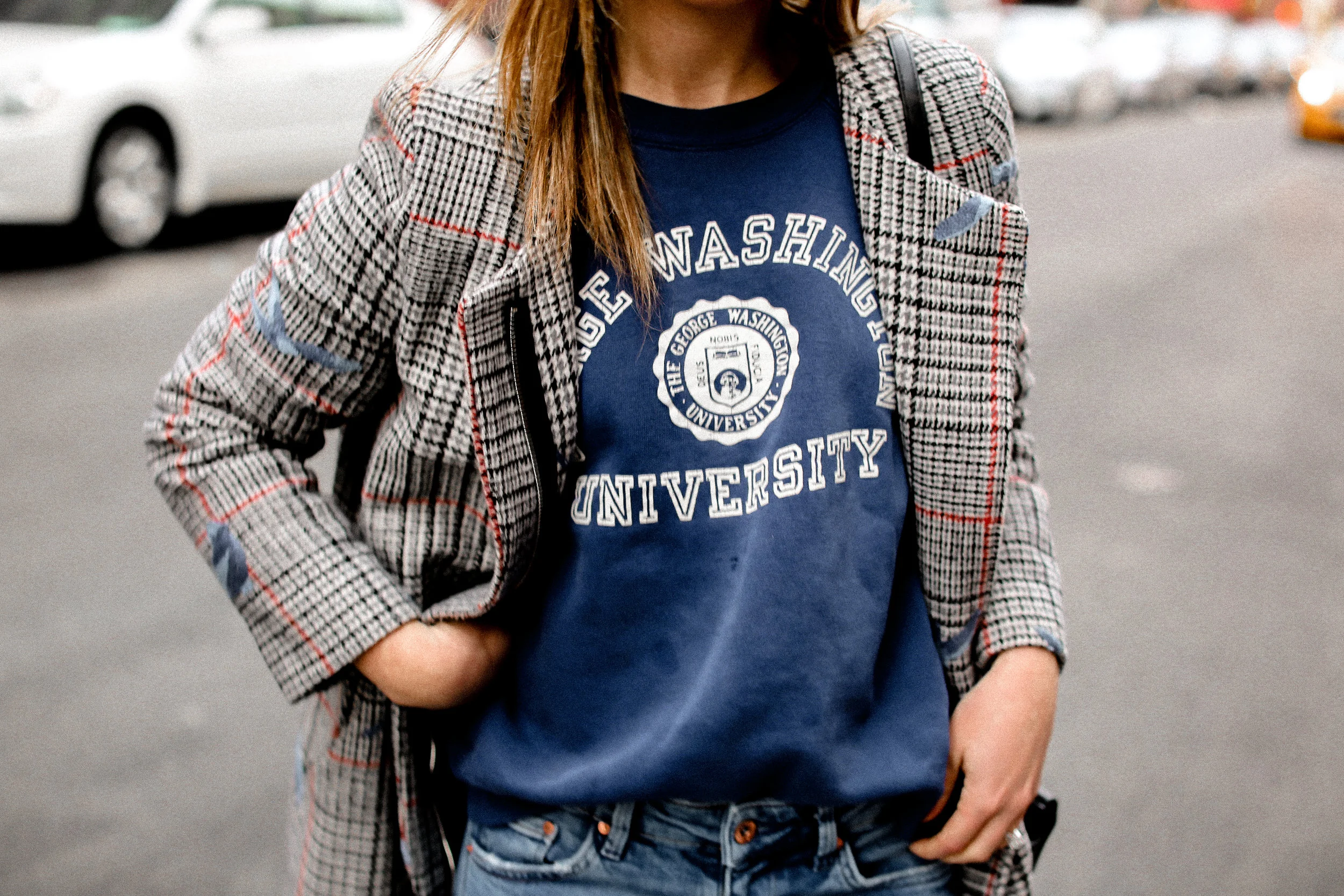 fizz-fade-graphic-sweatshirt-15.jpg