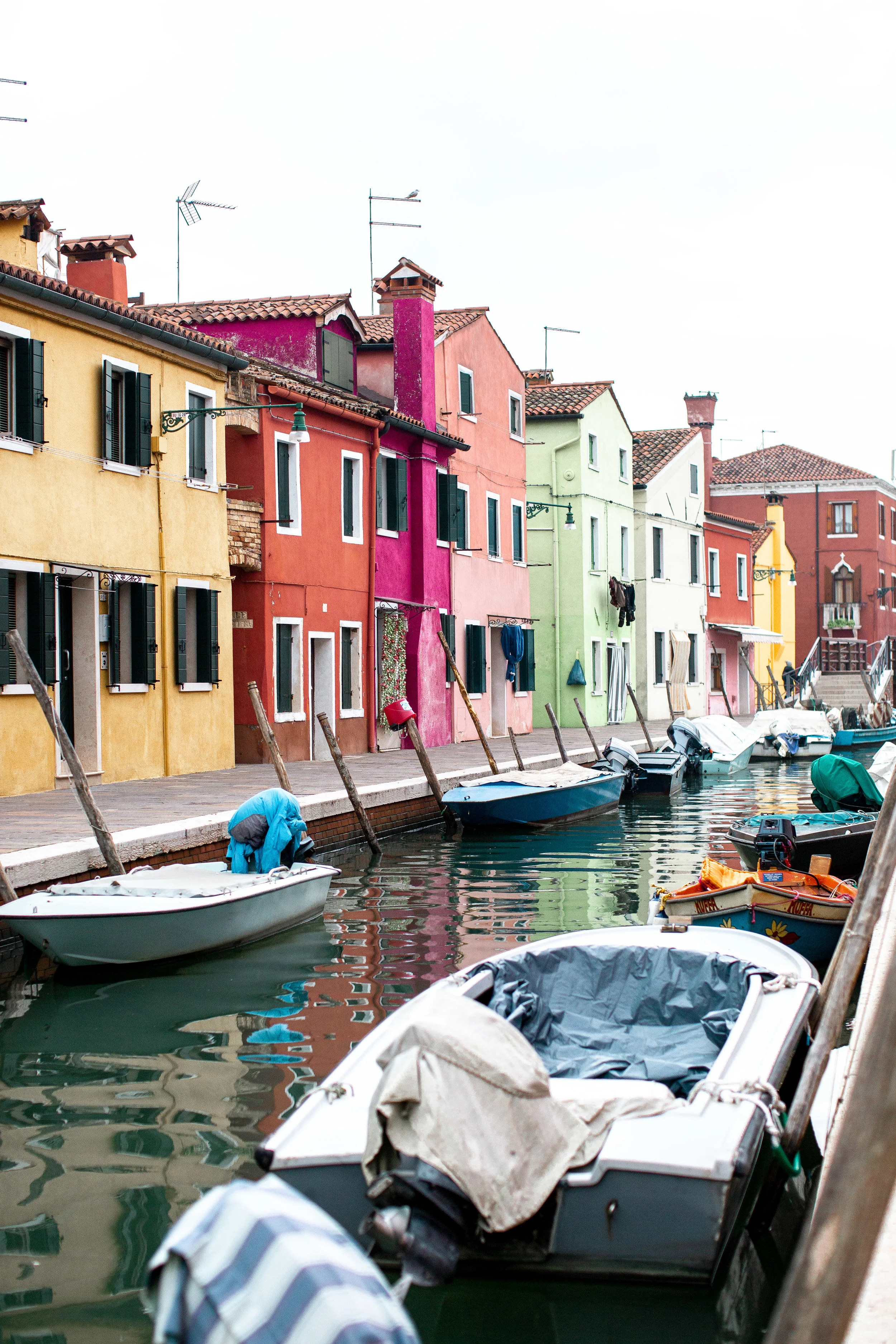 fizz-fade-burano-italy-4.jpg