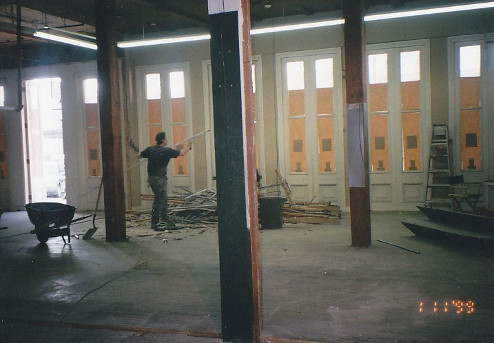 Stage Nine Entertainment Store under construction in 1999