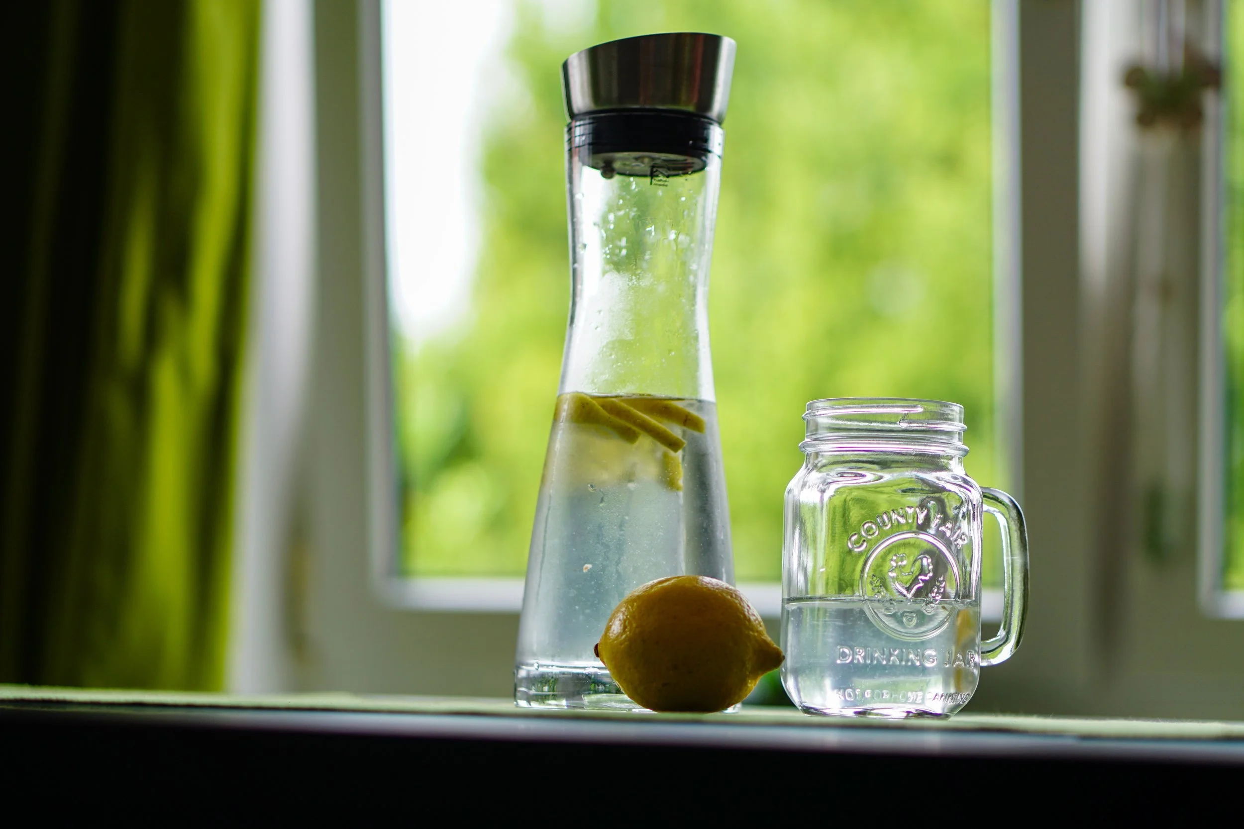 lemon-water-refreshment-fruit-juice-162783.jpeg