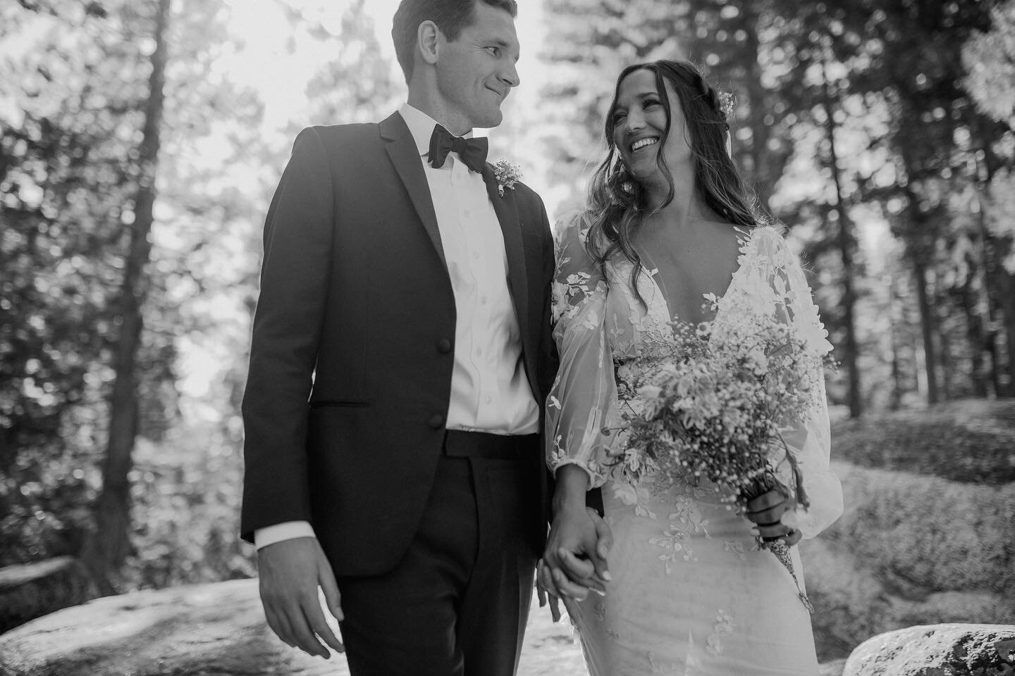 It&rsquo;s Friday, and you know what that means, it&rsquo;s time to give this wedding it&rsquo;s black and white moment. Cat and Adam we loved being a part of your big day 🤍 and creating your floral dream right down to the small details. 

Wishing y