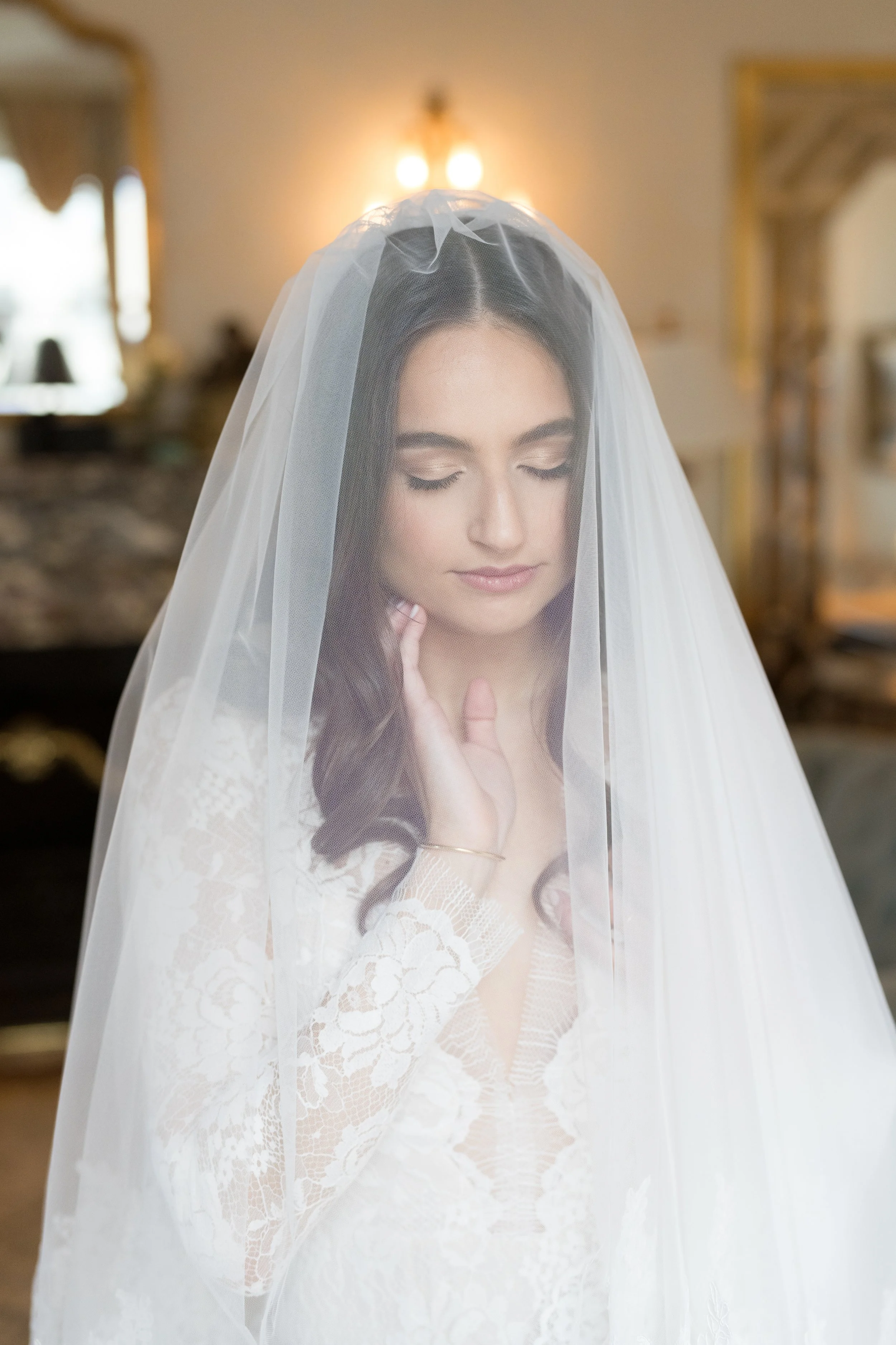 bridal-portrait-the-drake-chicago.jpg