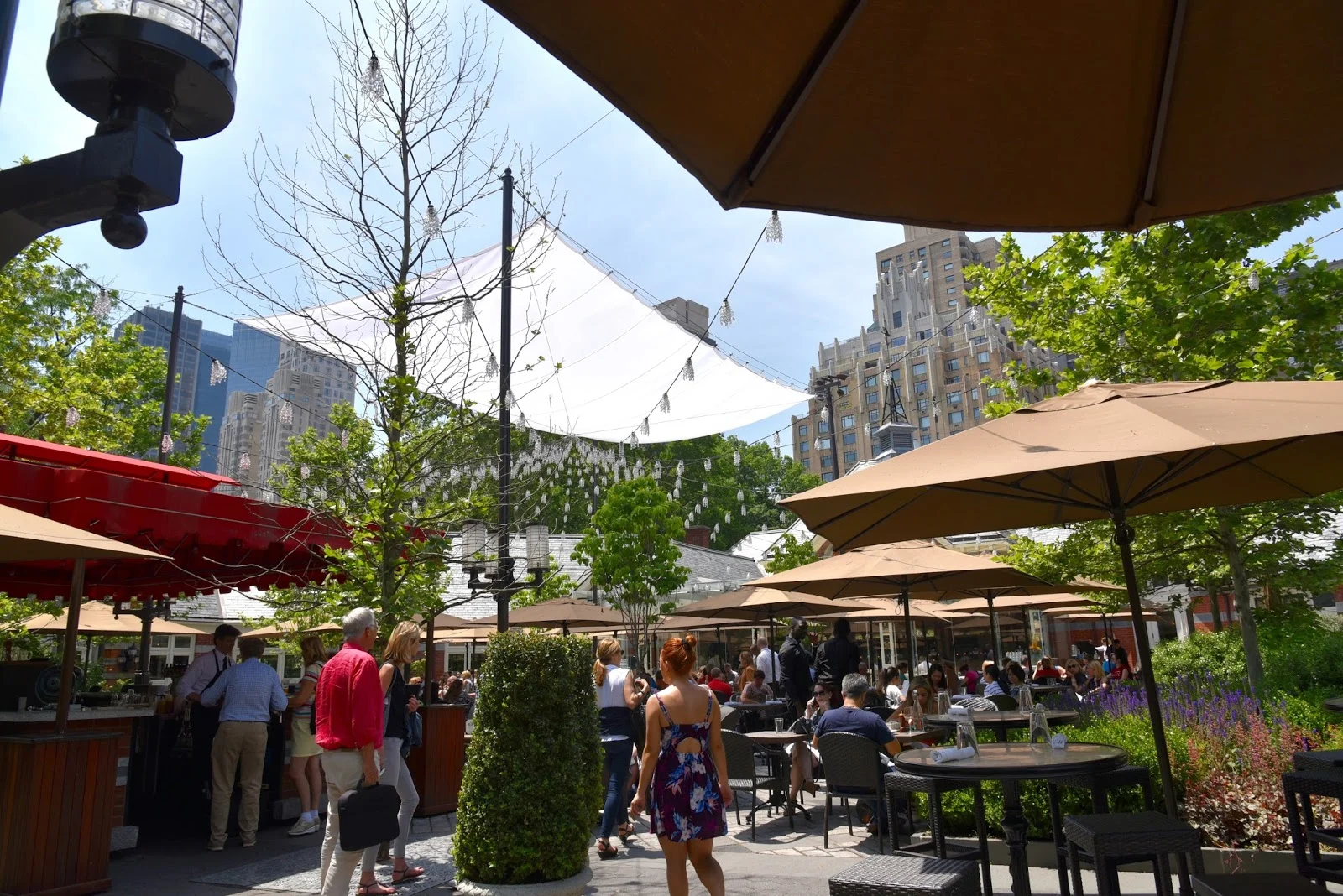 tavernonthegreen1.jpg