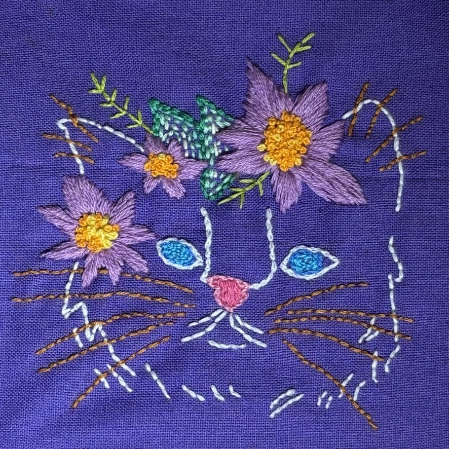   Floral cat , Embroidery on cotton, 2023 