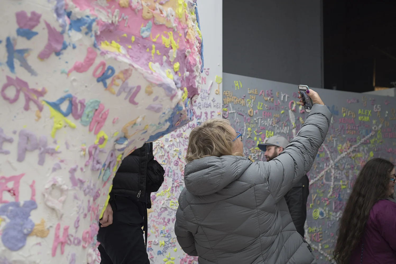  Urs Fischer × Katy Perry Bliss  November 17–December 31, 2017 39 Spring Steet, New York  www.ursfischer.com  