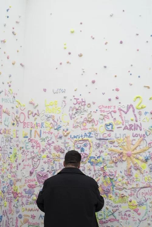  Urs Fischer × Katy Perry Bliss  November 17–December 31, 2017 39 Spring Steet, New York  www.ursfischer.com  