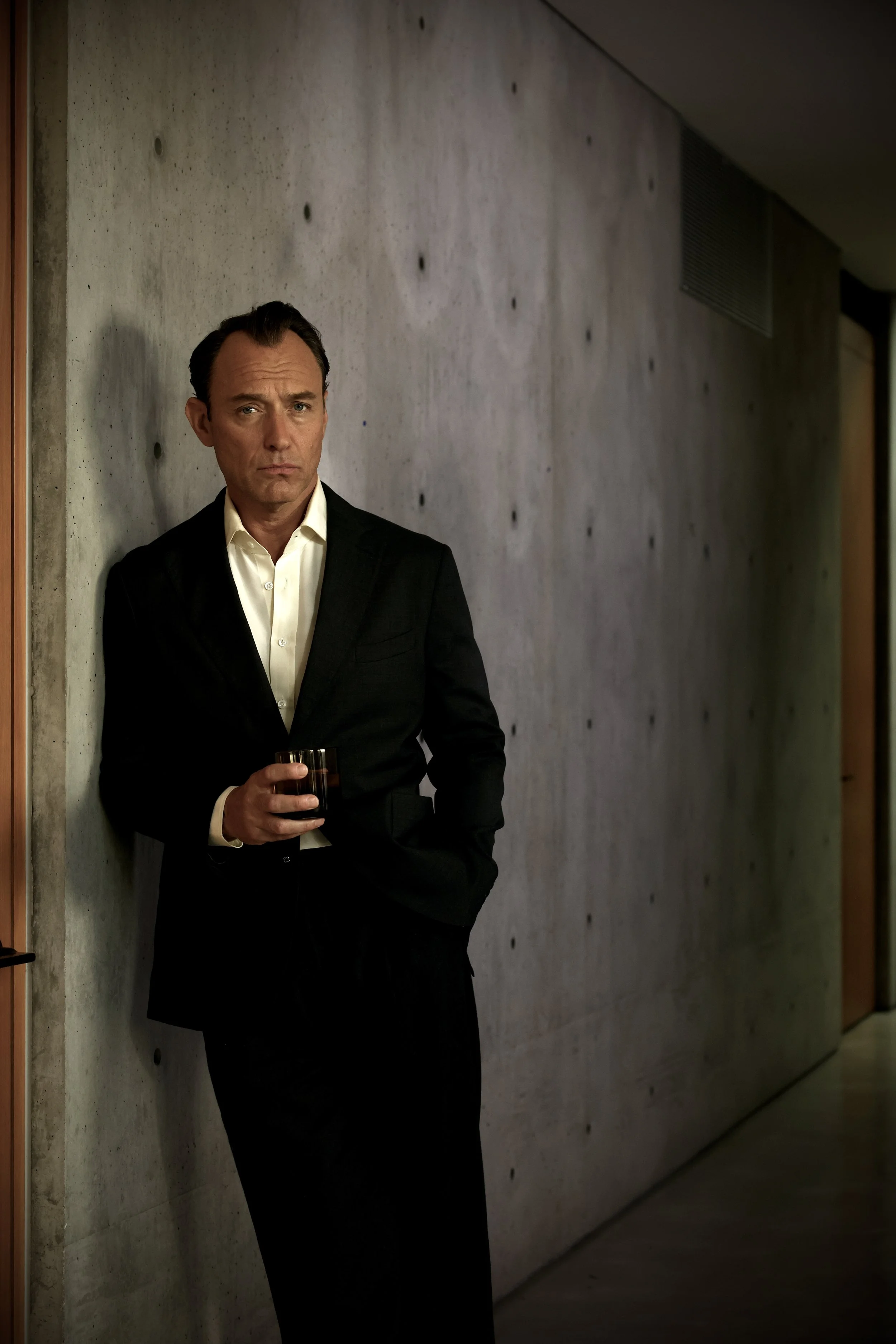 JUDE LAW.jpg