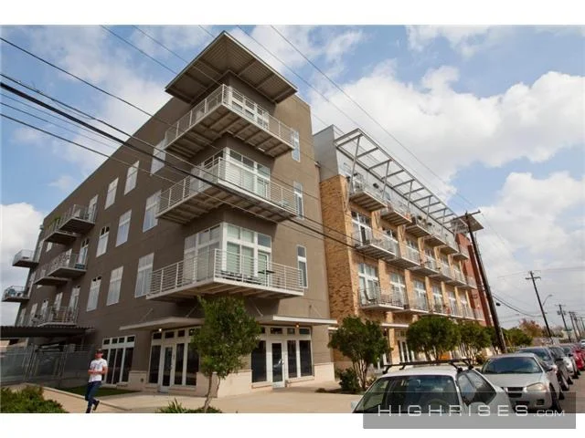With CodeNEXT's density bonus program, typical East Austin apartments like these could grow by three stories if developers agree to retain a percentage of their total units for low-income tenants. 
