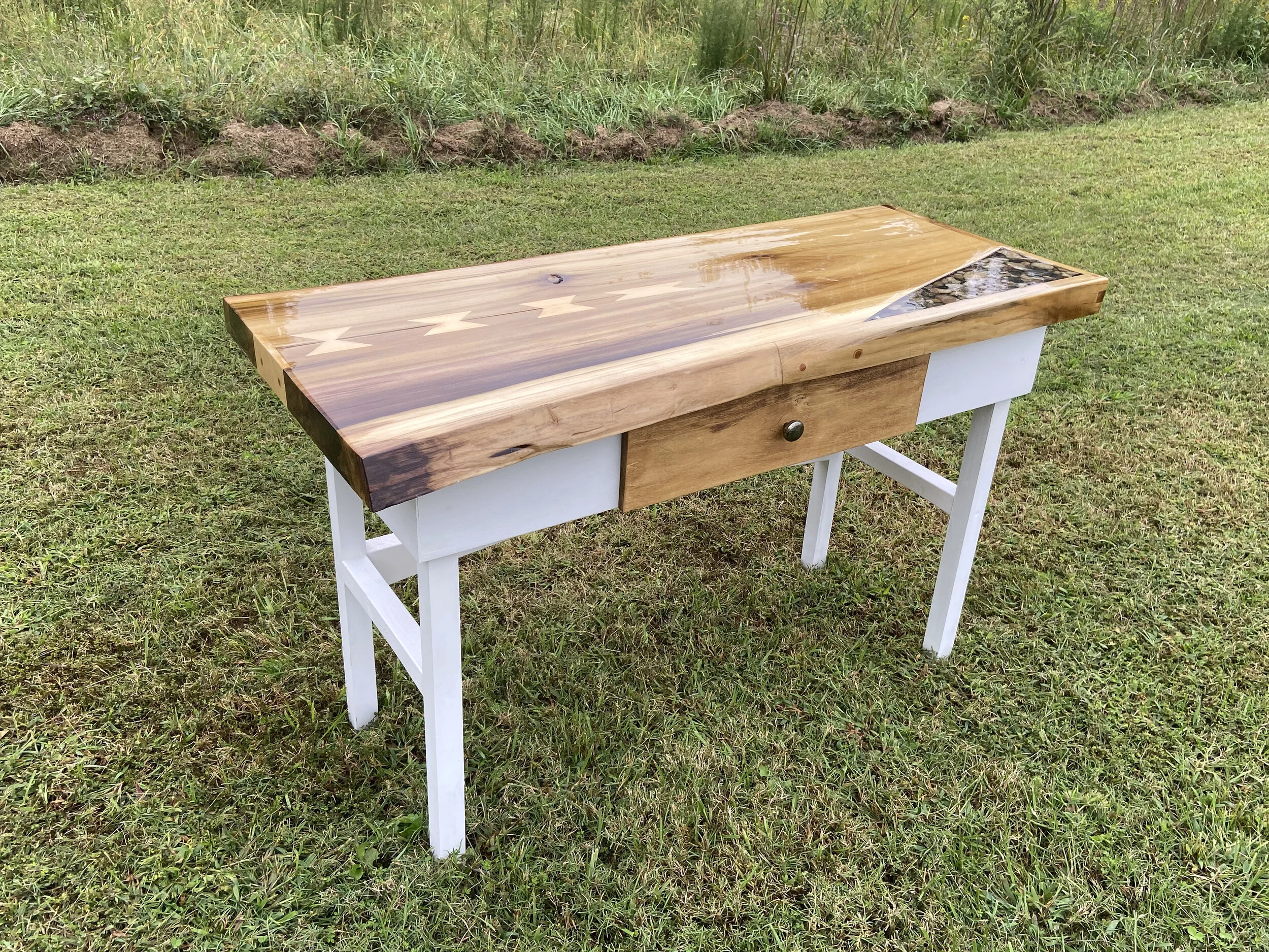 PoplarSlab.ButterflyJointsOnTop.ResinRockInset.PullOutDraw.WritingDesk.jpg