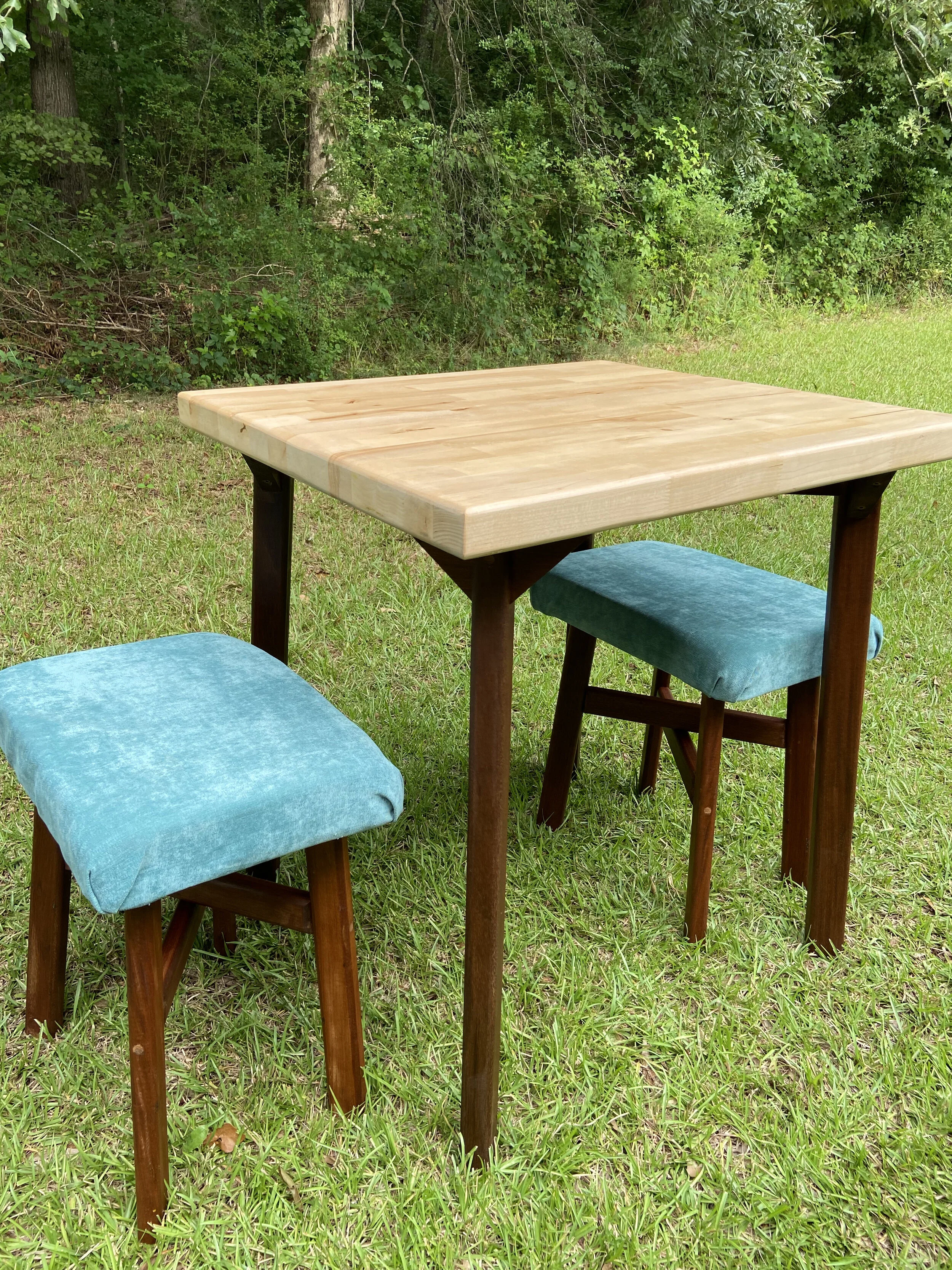 BreakfastNookTableStools.ButcherblcokTop.BrazilianWalnutLegs.jpg