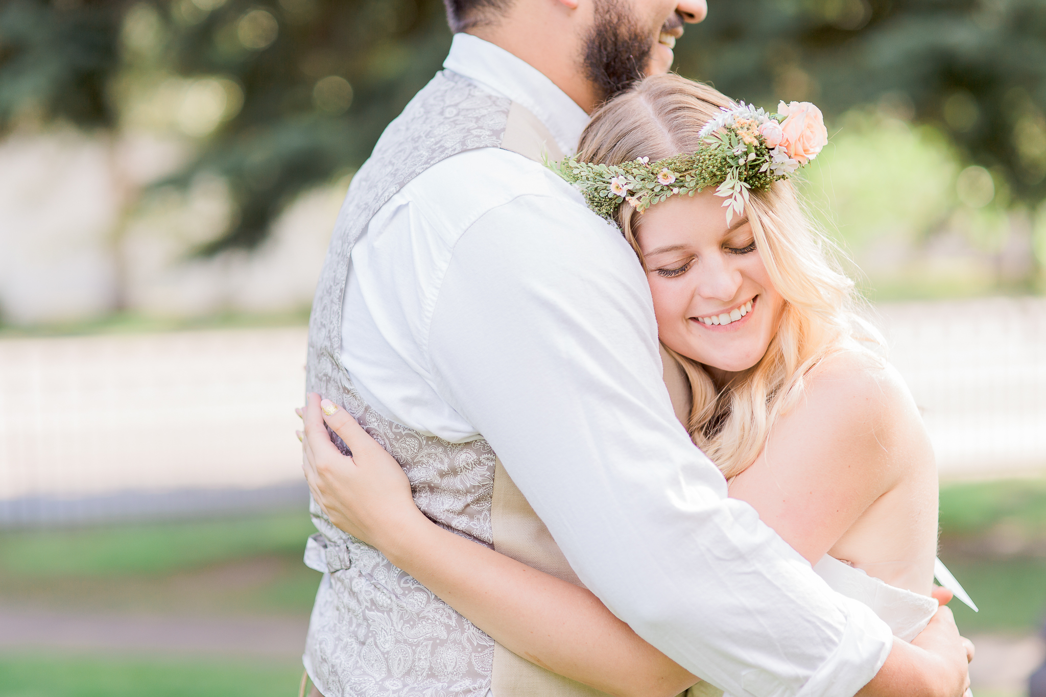 Amanda & Devin's summer garden wedding was nothing short of magical! The Ivinson Mansion provided the perfect venue for their wedding, the girls were barefoot, the gents all in tans and cream colors... I could have sworn I was transported to the shire! https://www.wyomingweddingphotographer.com/megan-lee-photography/amanda-devin-ivinson-mansion-wedding-in-laramie-wy