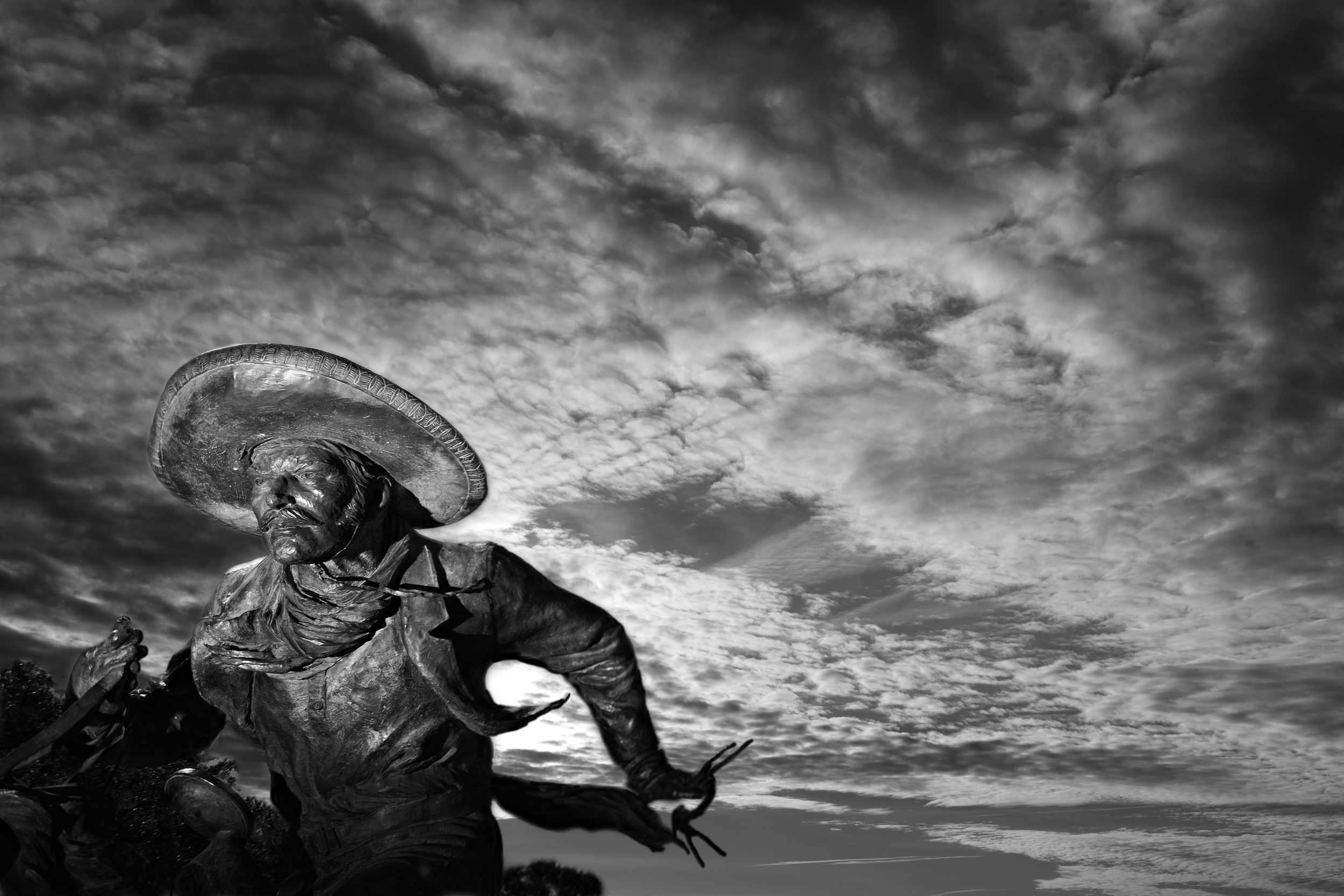 Rosewood Dallas 0048 1 bw clouds flat.jpg