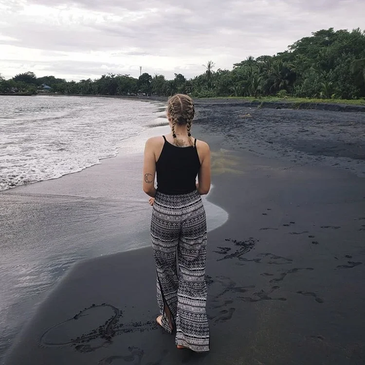 Sarah , Playa Negra