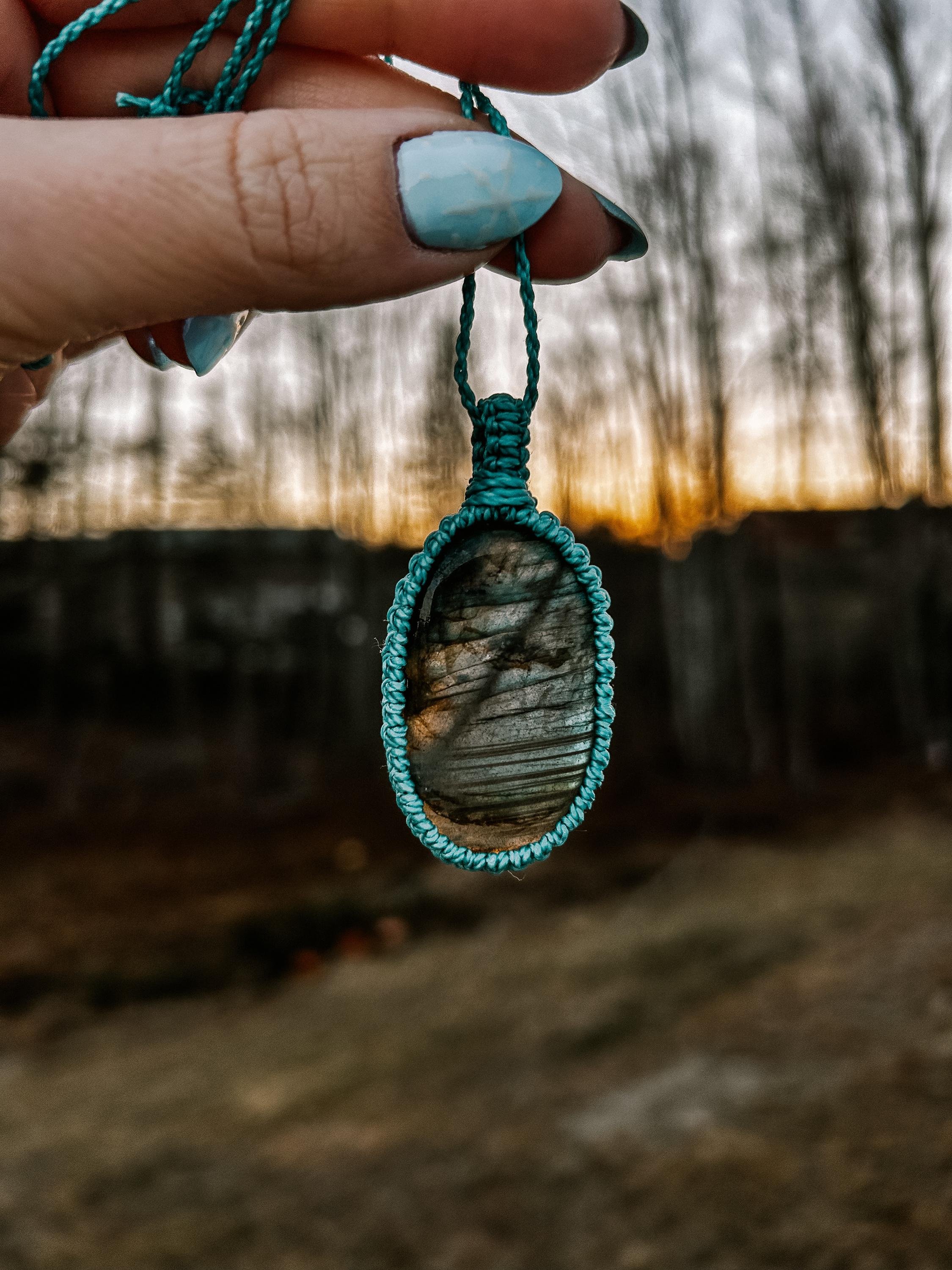 https://i.etsystatic.com/32697578/r/il/78b8f3/6584030244/il_fullxfull.6584030244_8jk8.jpg
