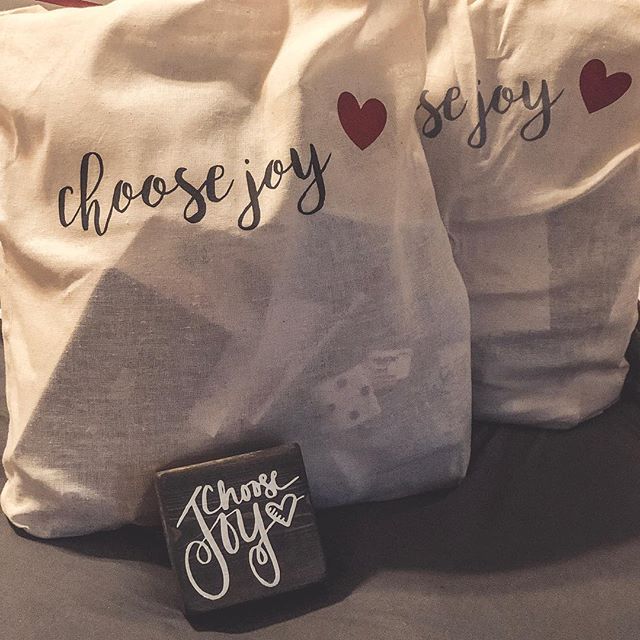 These sweet blocks remind us to always choose joy &hearts;️
.
These are the perfect size to keep at the hospital before and during surgery.
.
Are you or someone you know expecting or recently delivered a baby with a congenital heart defect? Make sure