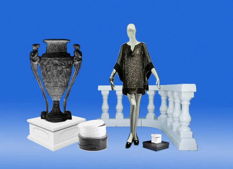 Window_Vignette_Blue_Urn.jpg