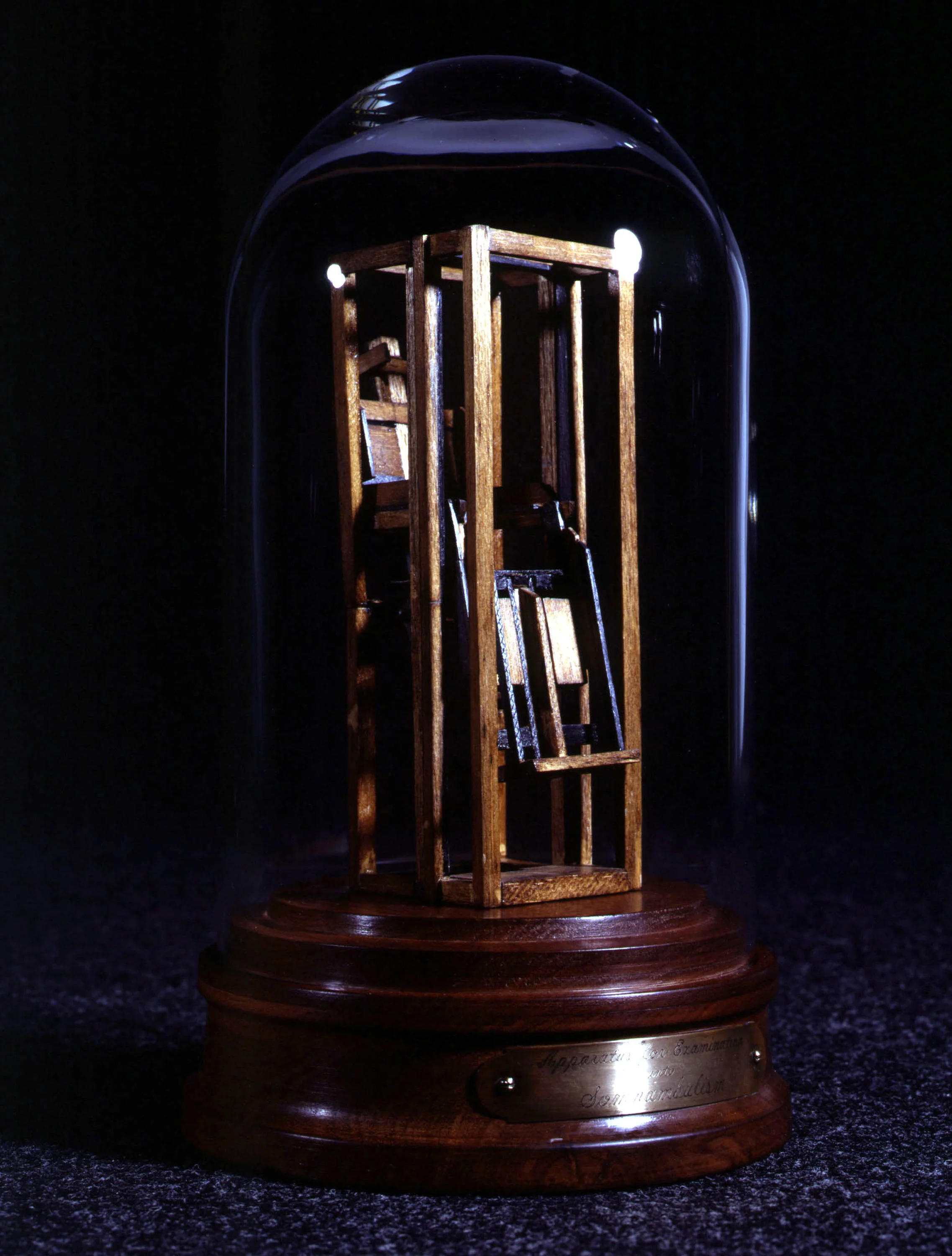 Sonambulist-Chair-1.jpg