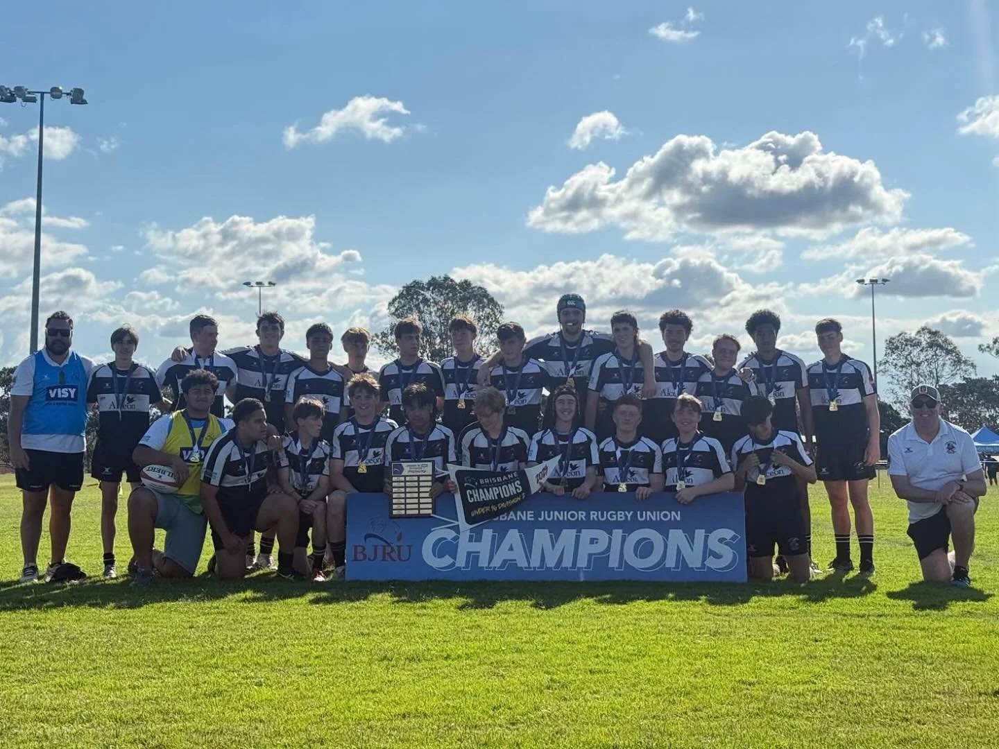 🏆Our U16 Champions 🙌🙌

Well done lads!!