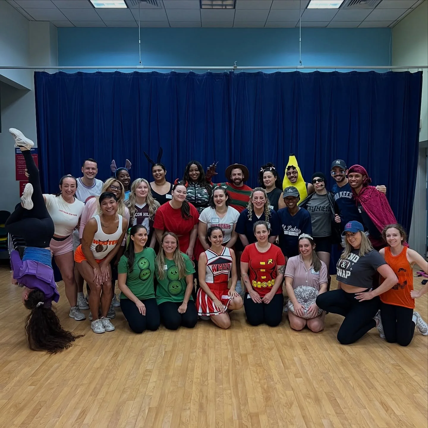 Sporty, sassy, spooky, or silly - we wish you a HAPPY HALLOWEEN 🎃 
&bull;
&bull;
&bull;
#cheernewyork #halloween