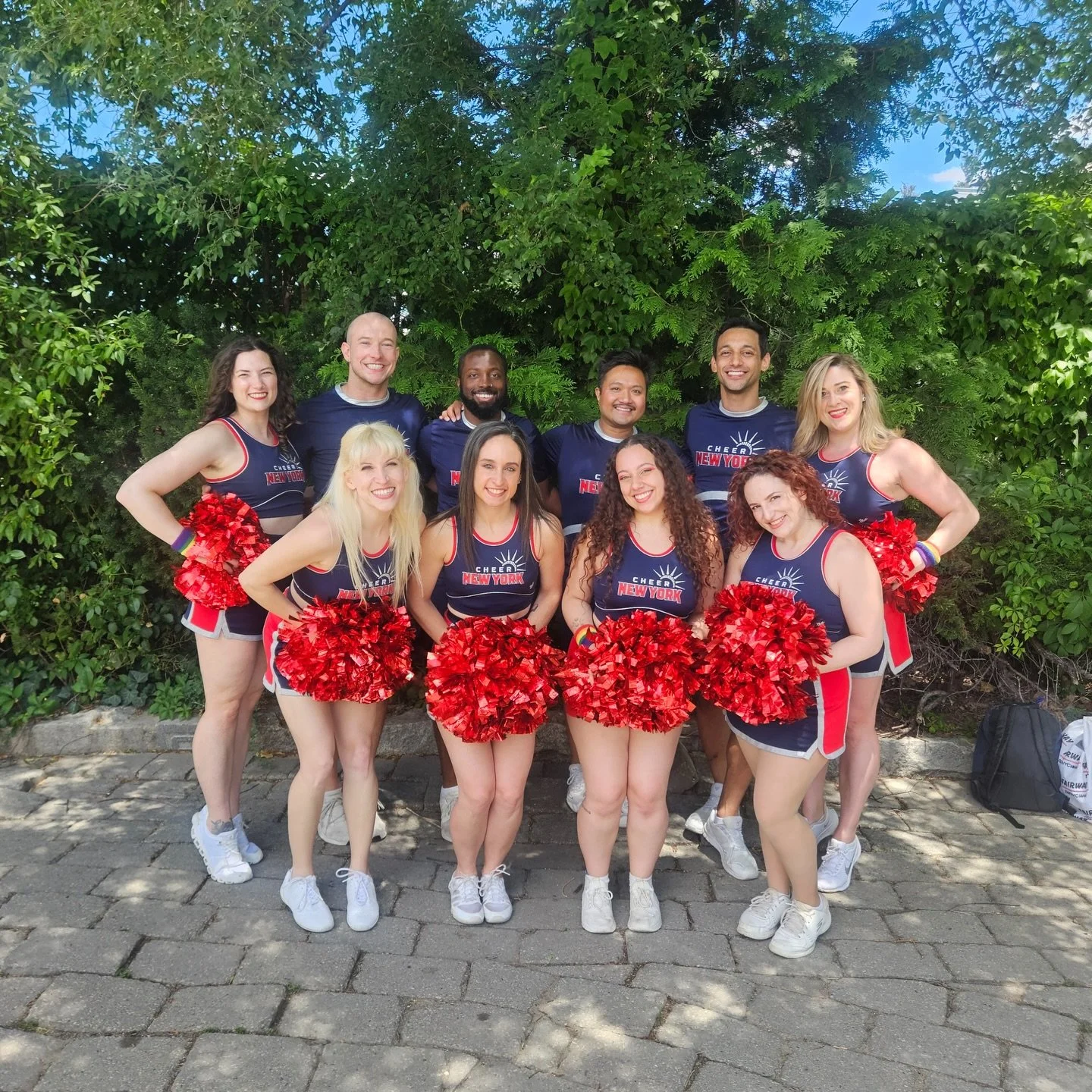 Happy Fourth Annual Astoria Pride! We hope to celebrate number five with you next year! 💙❤️
&bull;
&bull;
&bull;
#cheernewyork #astoriapride #pride #pcapridetour