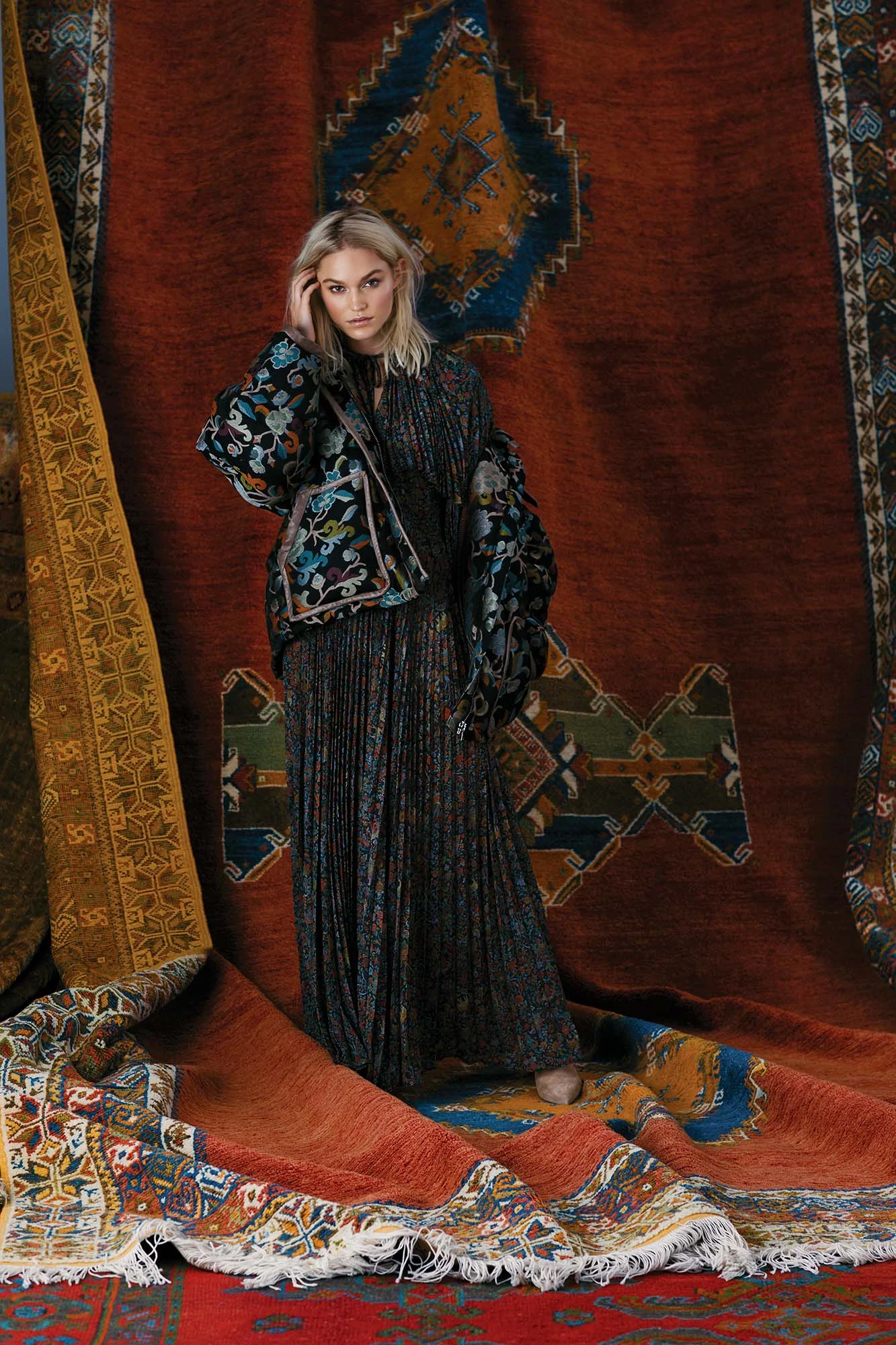 HPV_FALL17_04_Etro_199-retouch.jpg