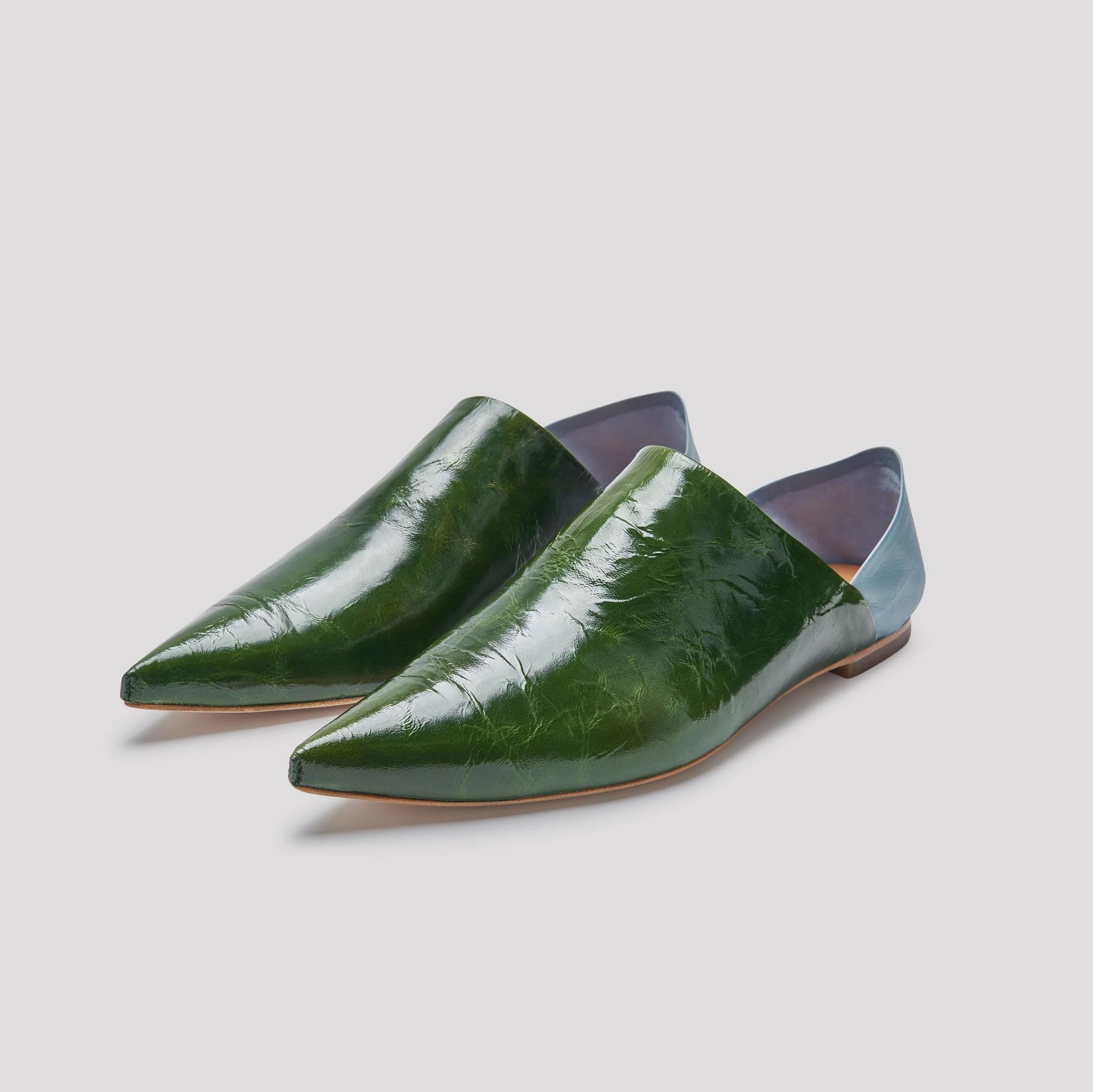 fernan-forest-green-pointed-flats5.jpg