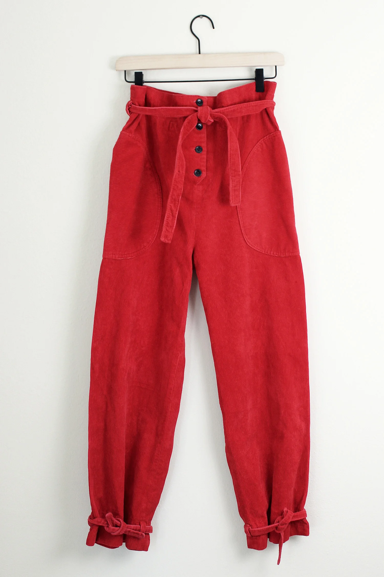 redpantsflat.jpg