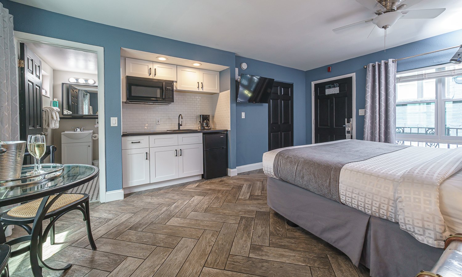 58-print-AVALON Suite 2-1-3.jpg