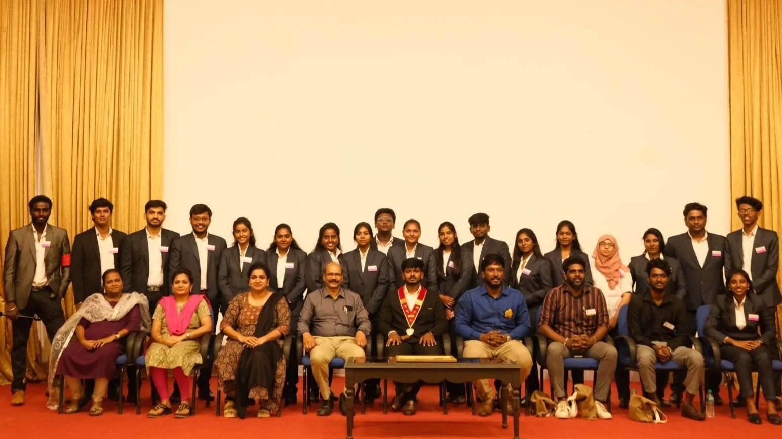 WhatsApp Image 2025-01-08 at 14.23.09.jpg